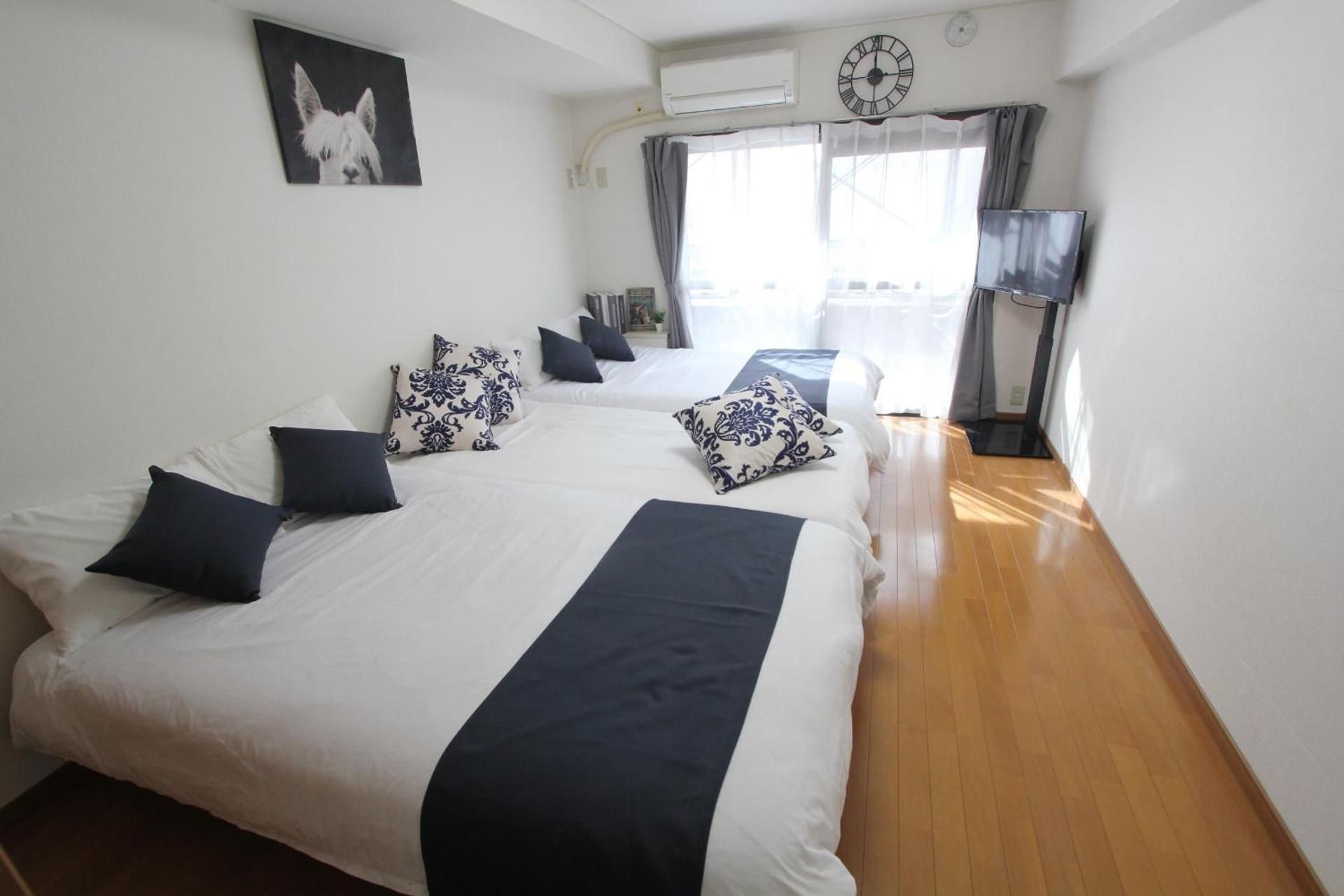 LUANAHOTEL IN SINNAKANO Family Room