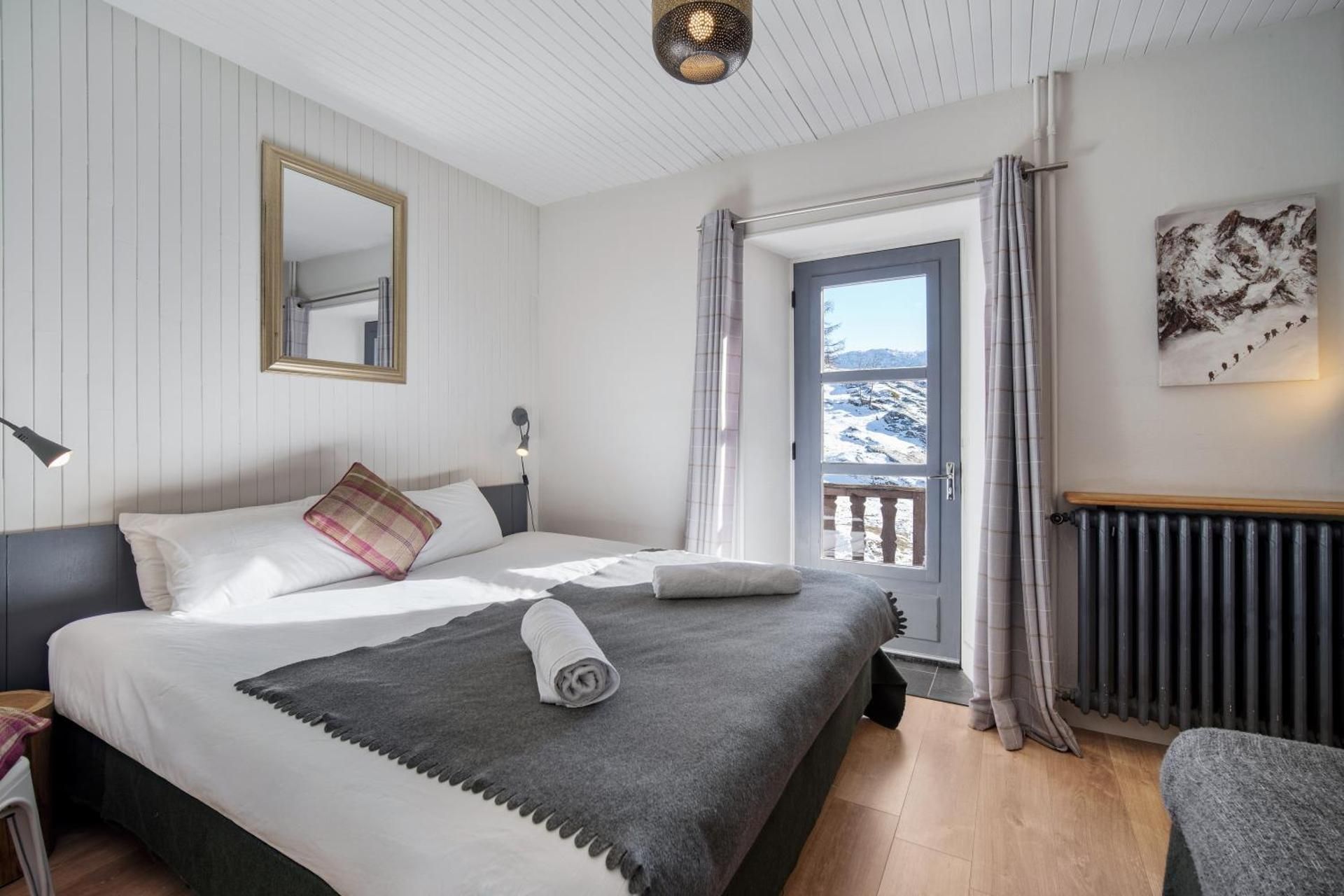 Triple Room with Mountain View
