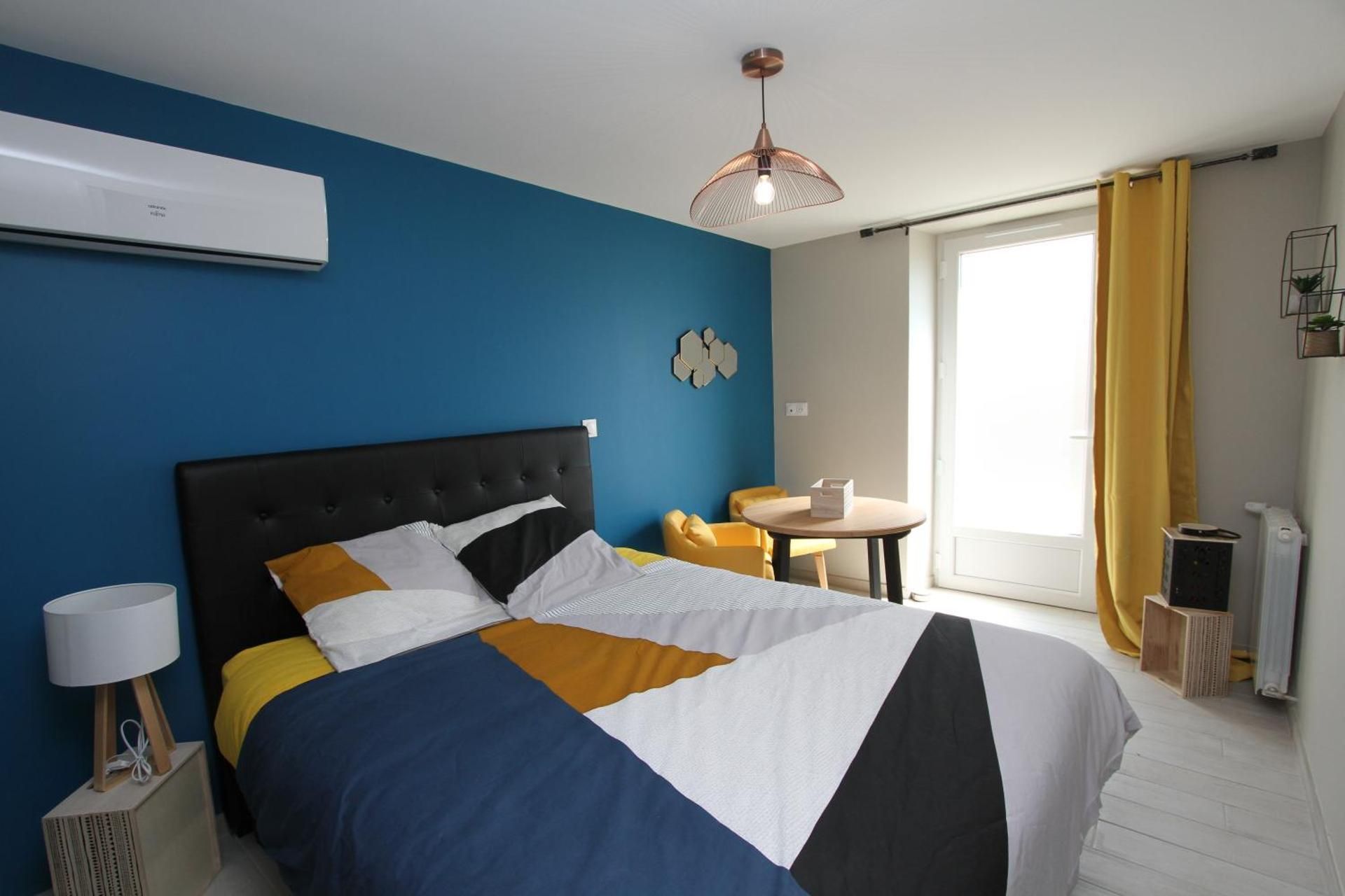 Double Room with Private External Bathroom