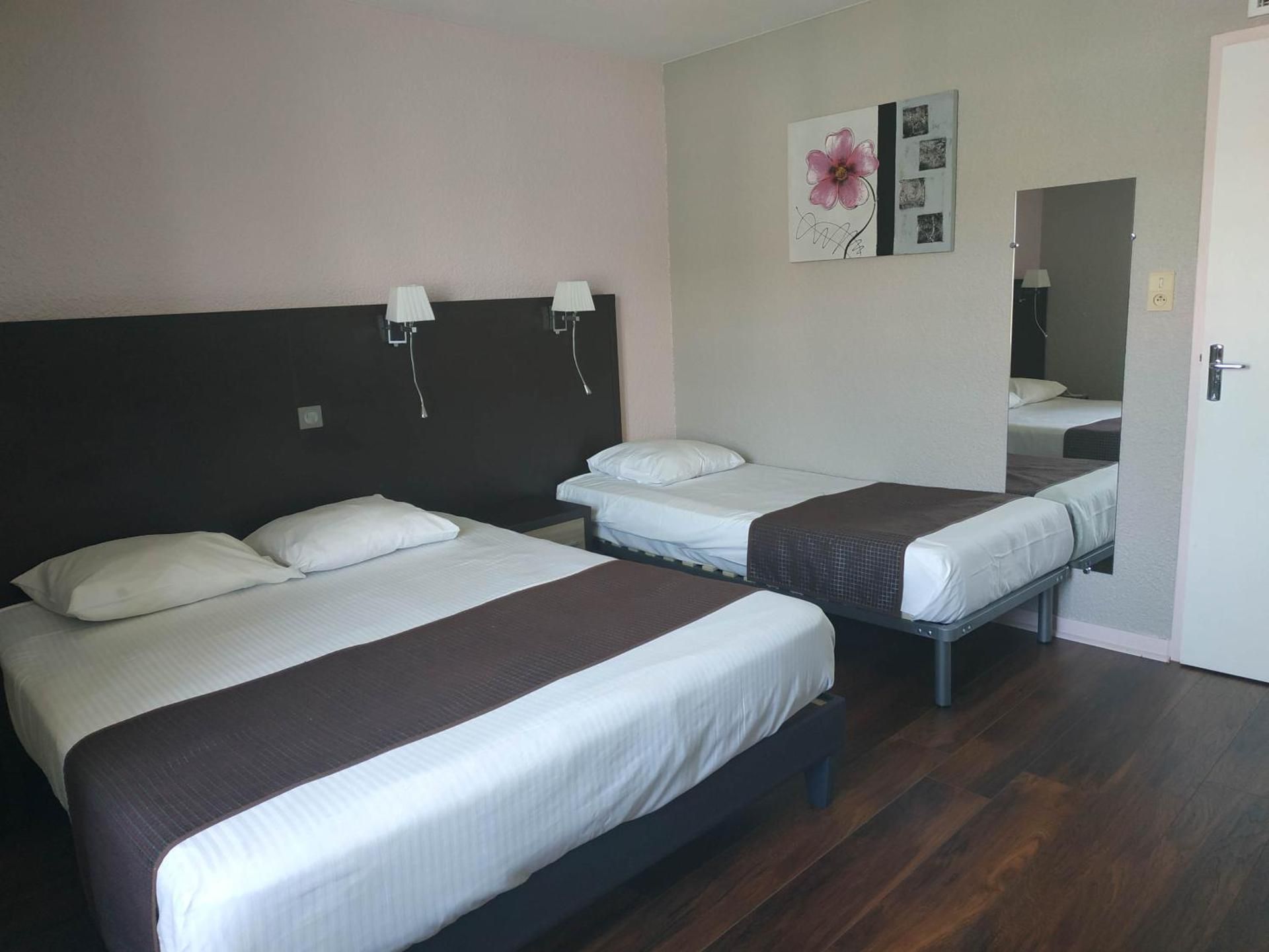 Standard Triple Room - Rhône View