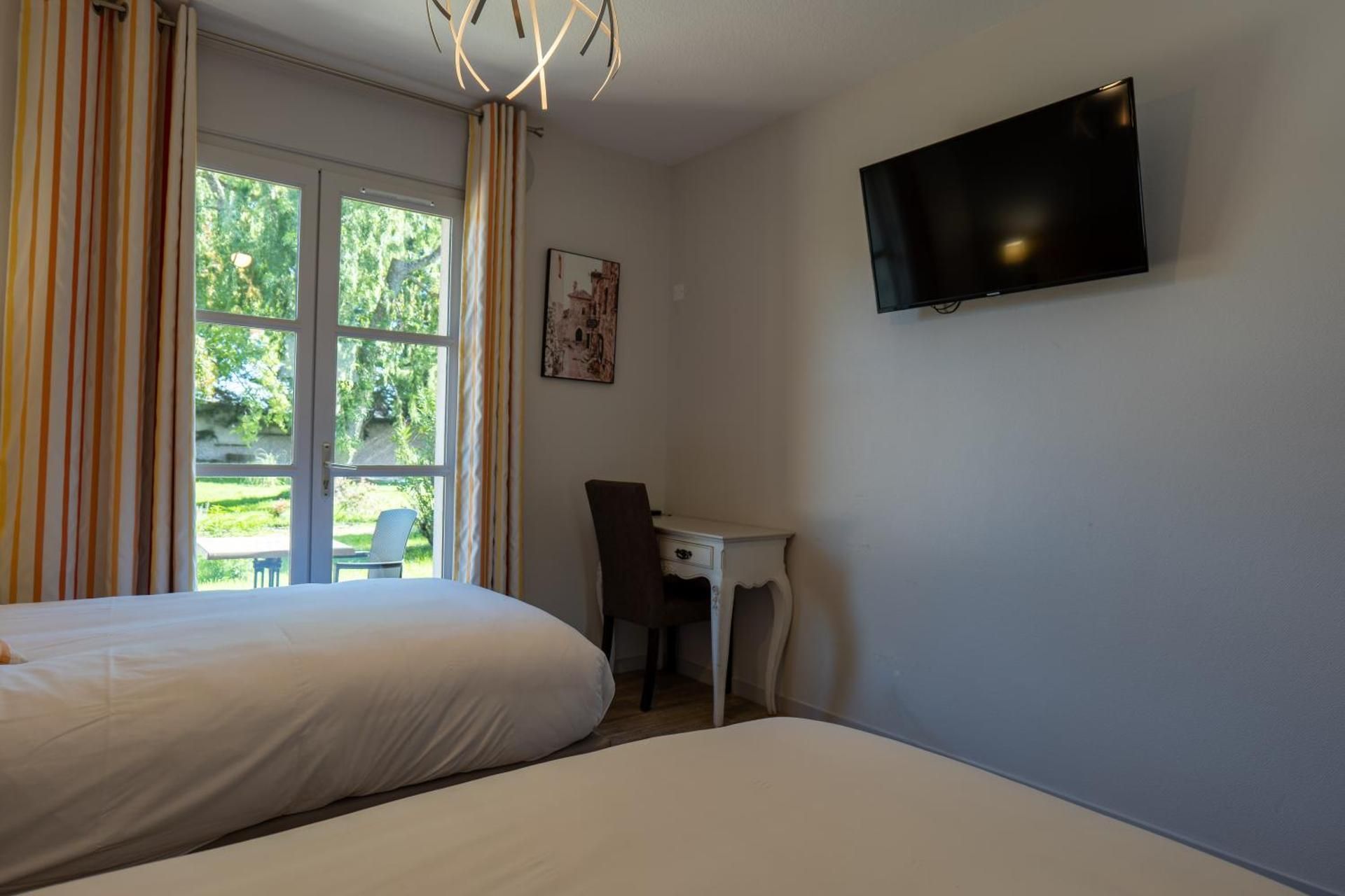 Twin Room with Pool View