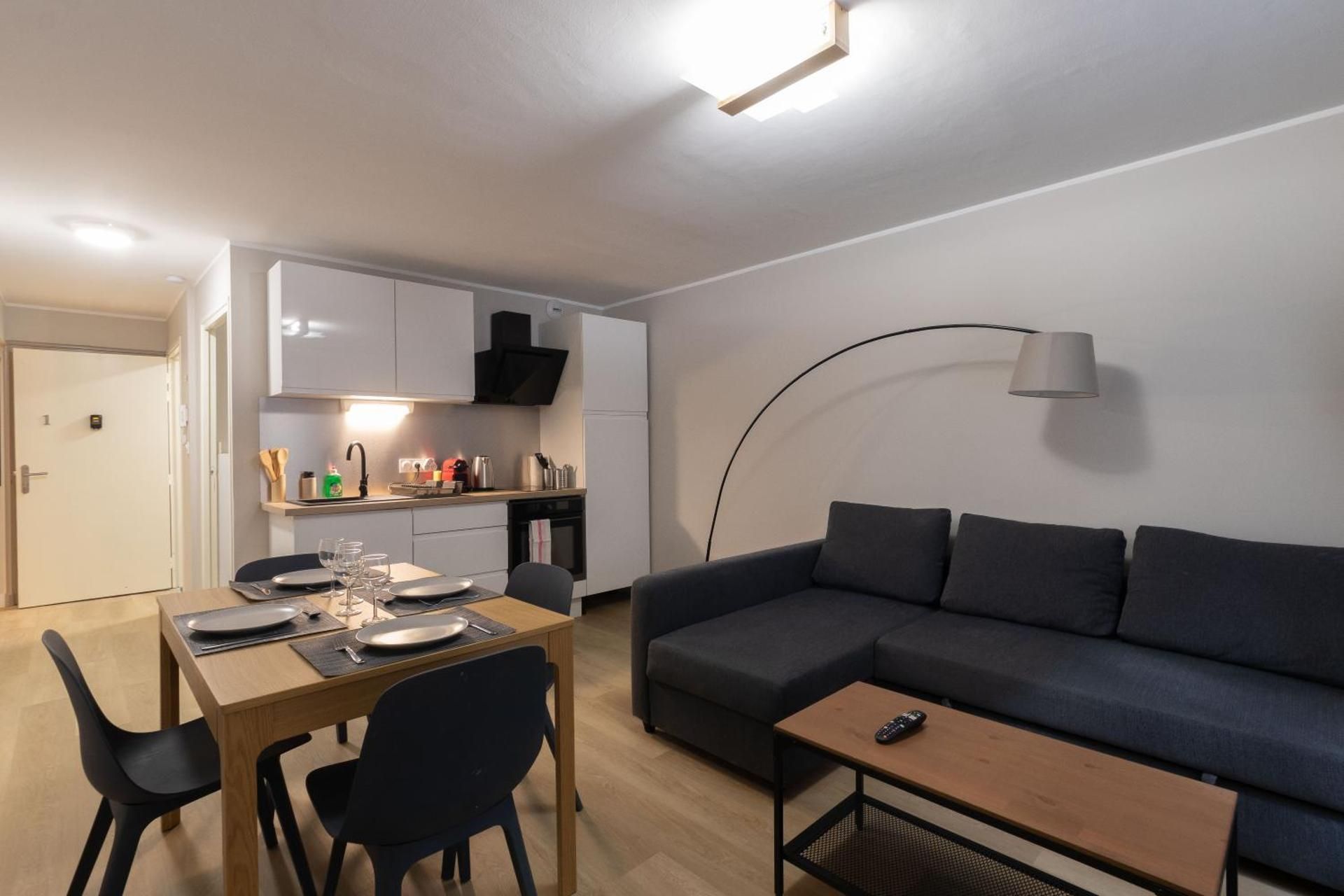 One-Bedroom Apartment
