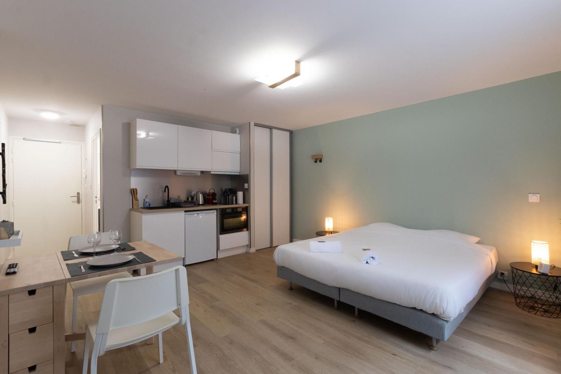 Studio Apartment
