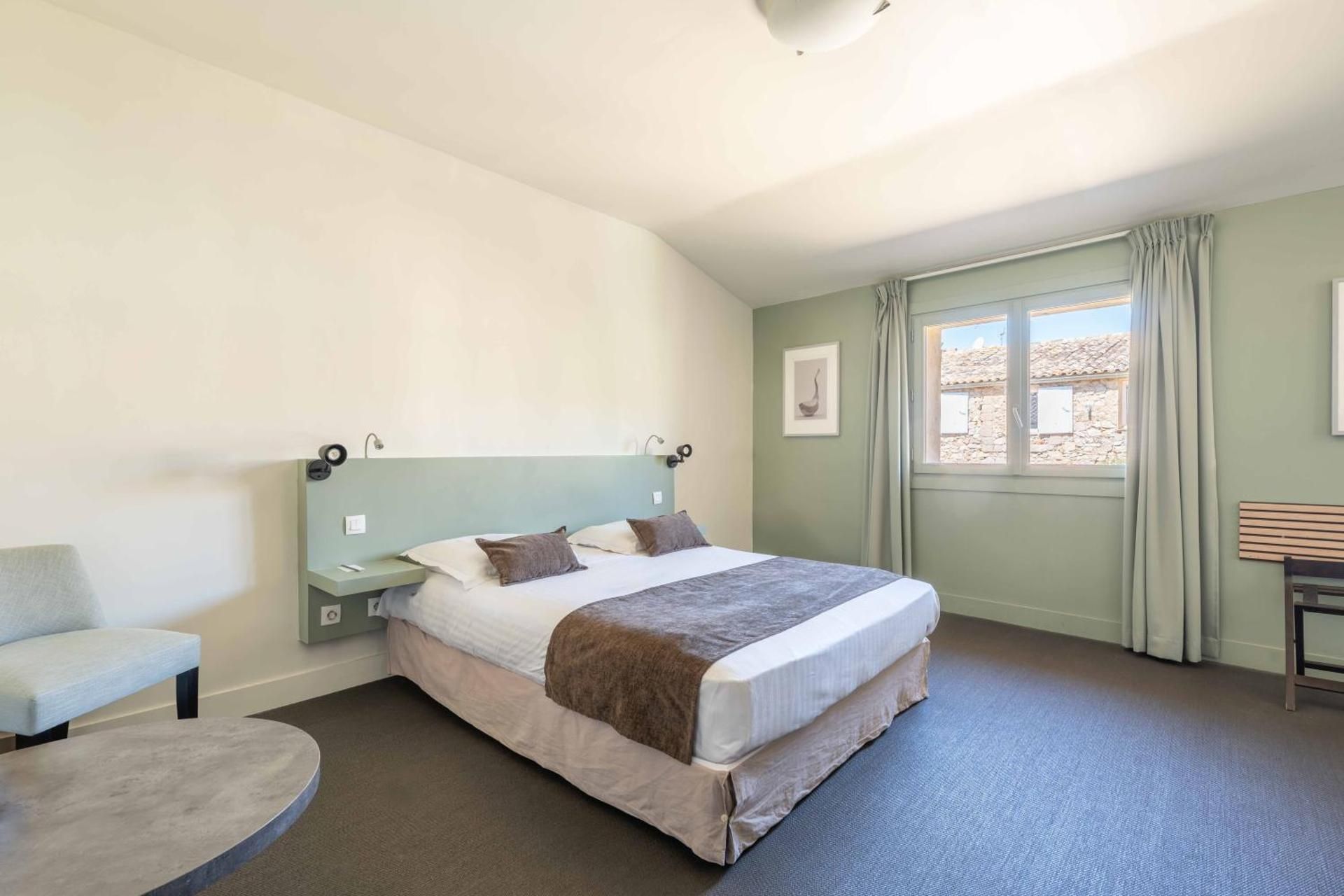 Superior Room with 1 Double Bed