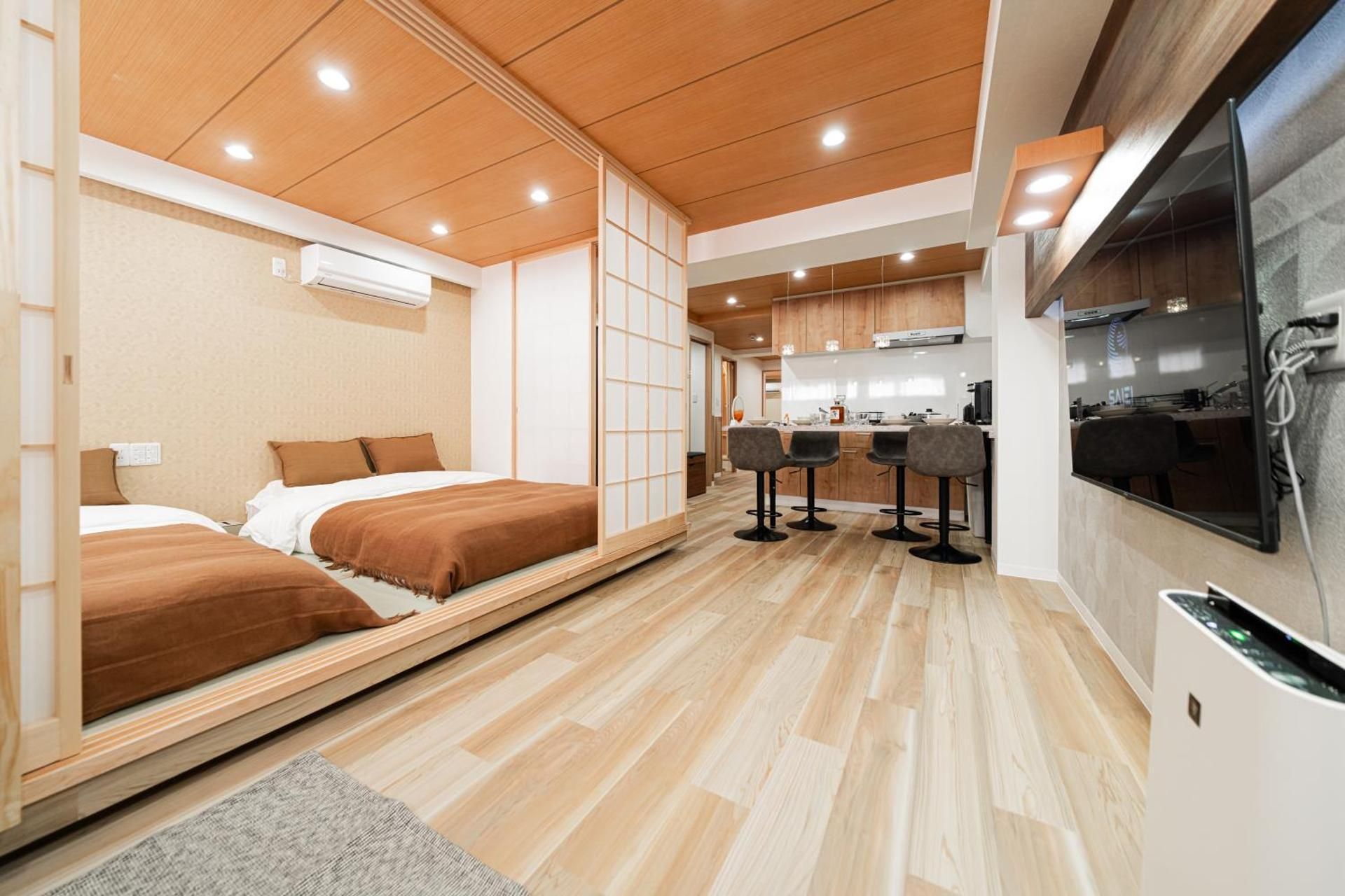 Deluxe Family Room