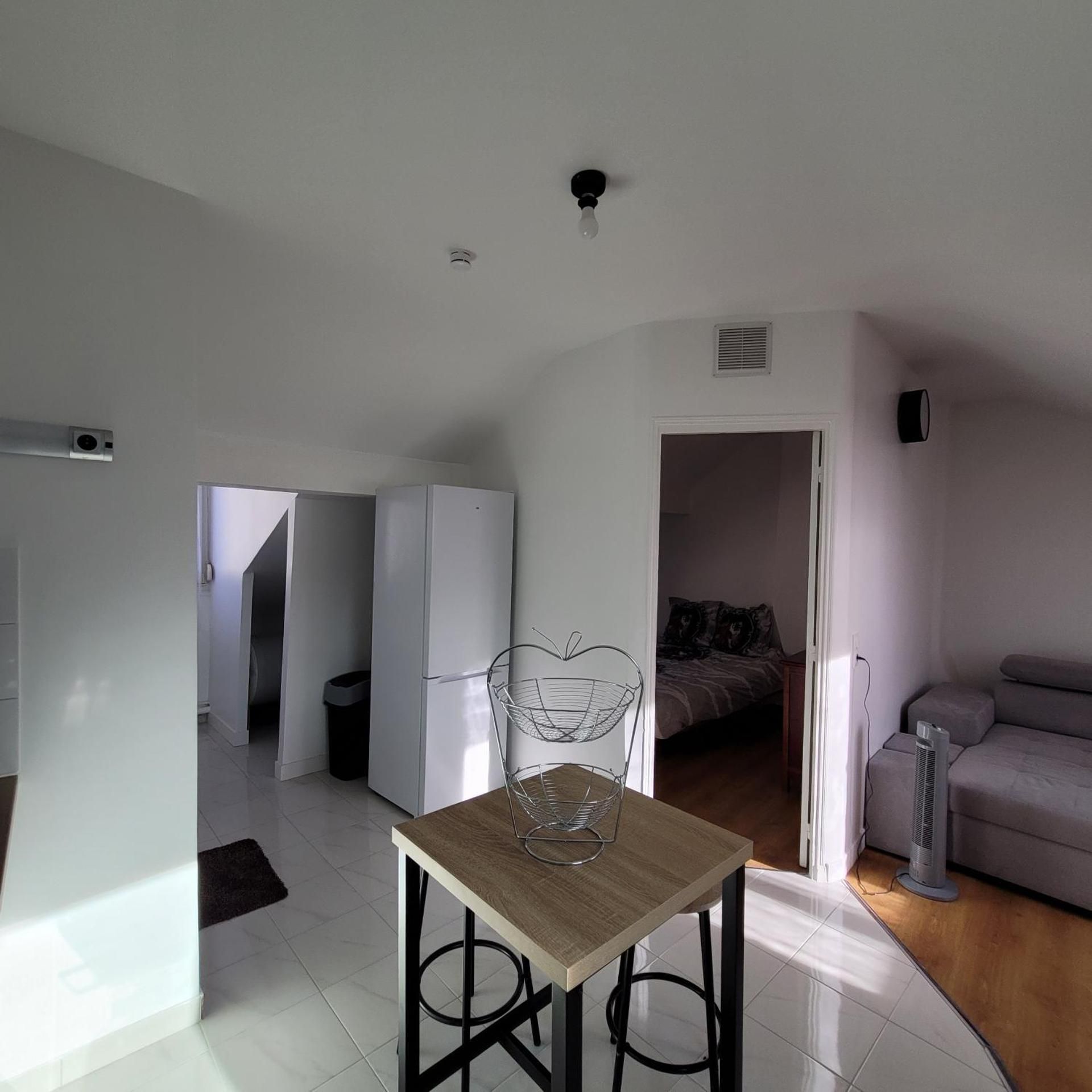 Apartment with Garden View