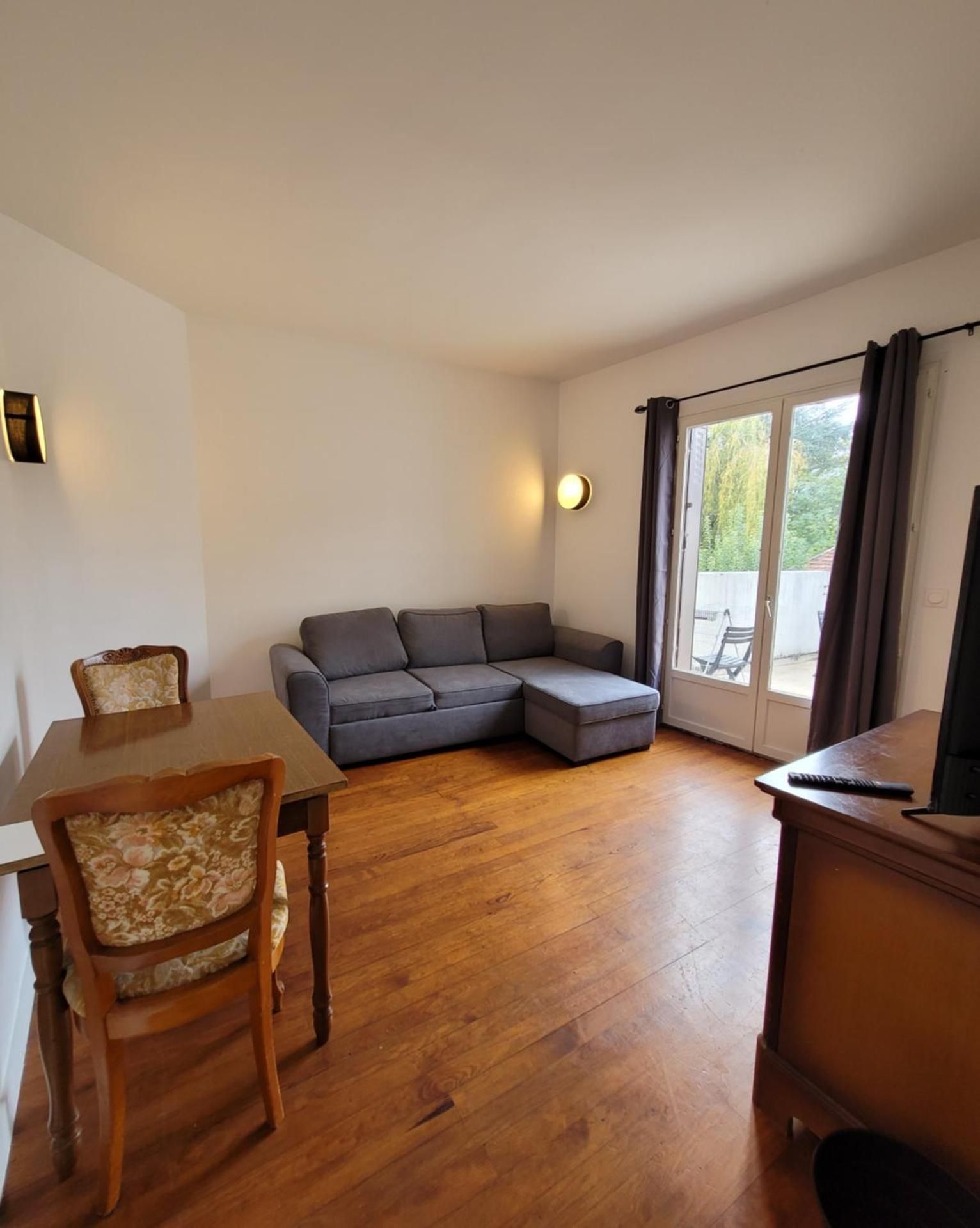 Apartment with Balcony