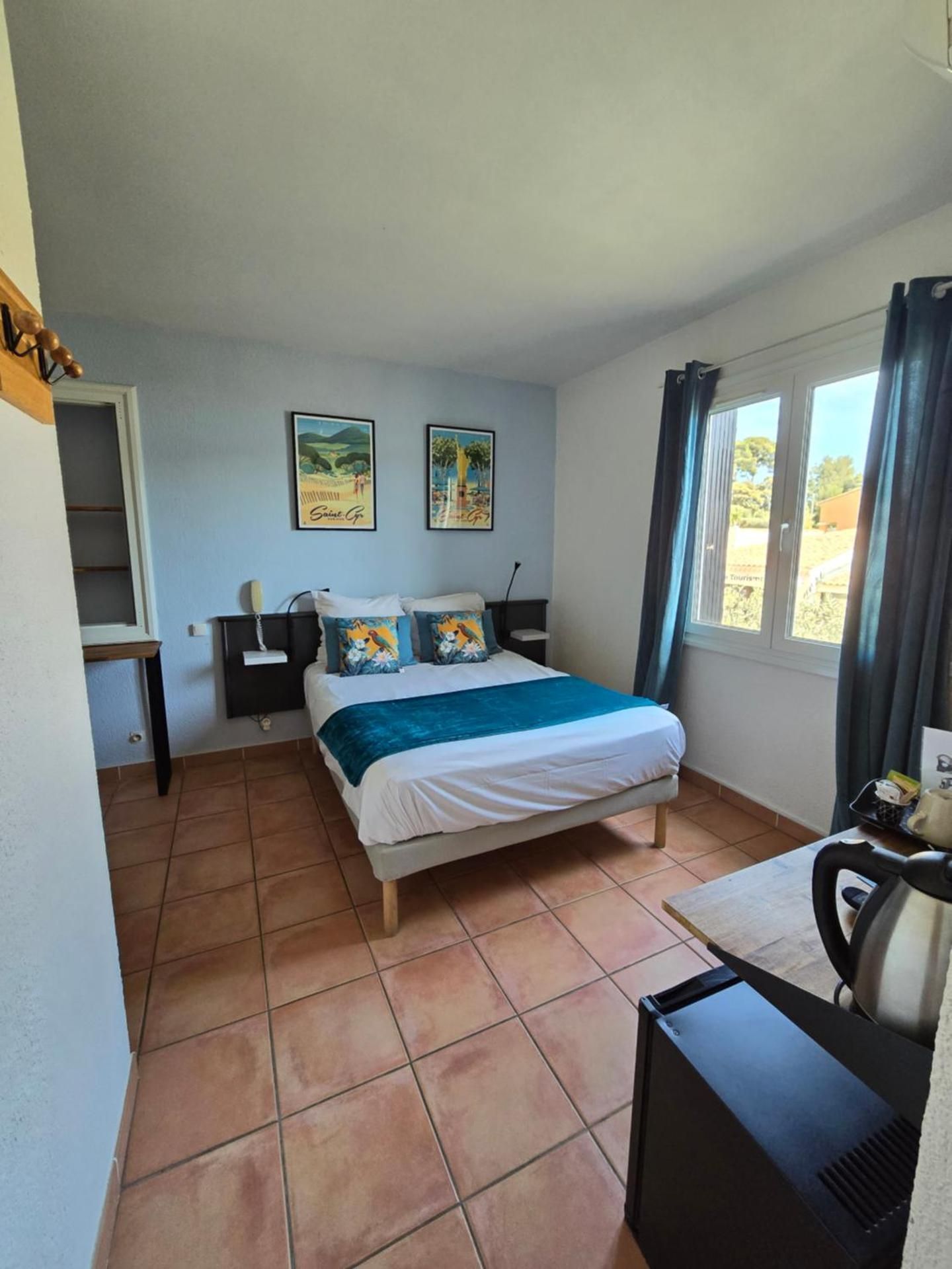 Quadruple Room with Square View