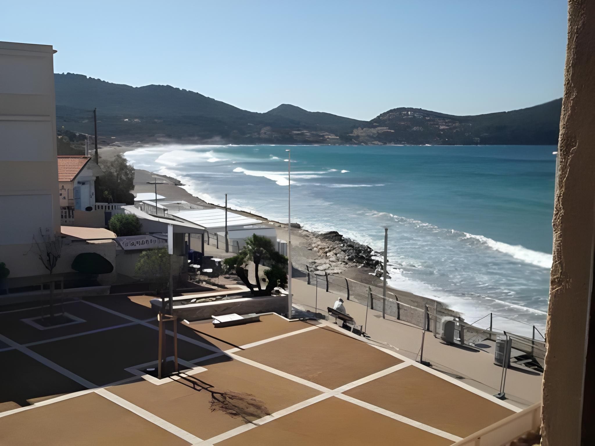 Double room-Standard-Ensuite with Bath-Partial sea view