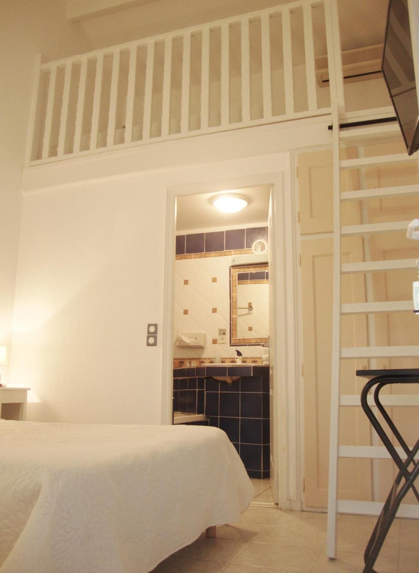 Eco  room