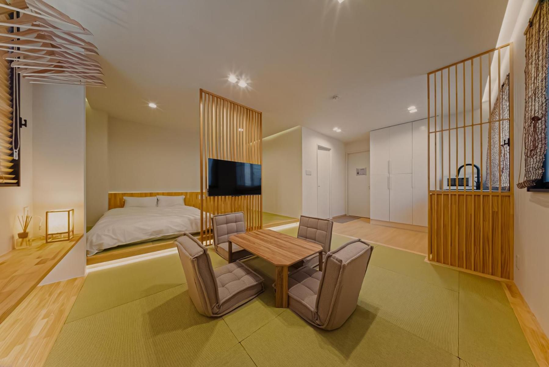 One-Bedroom Apartment