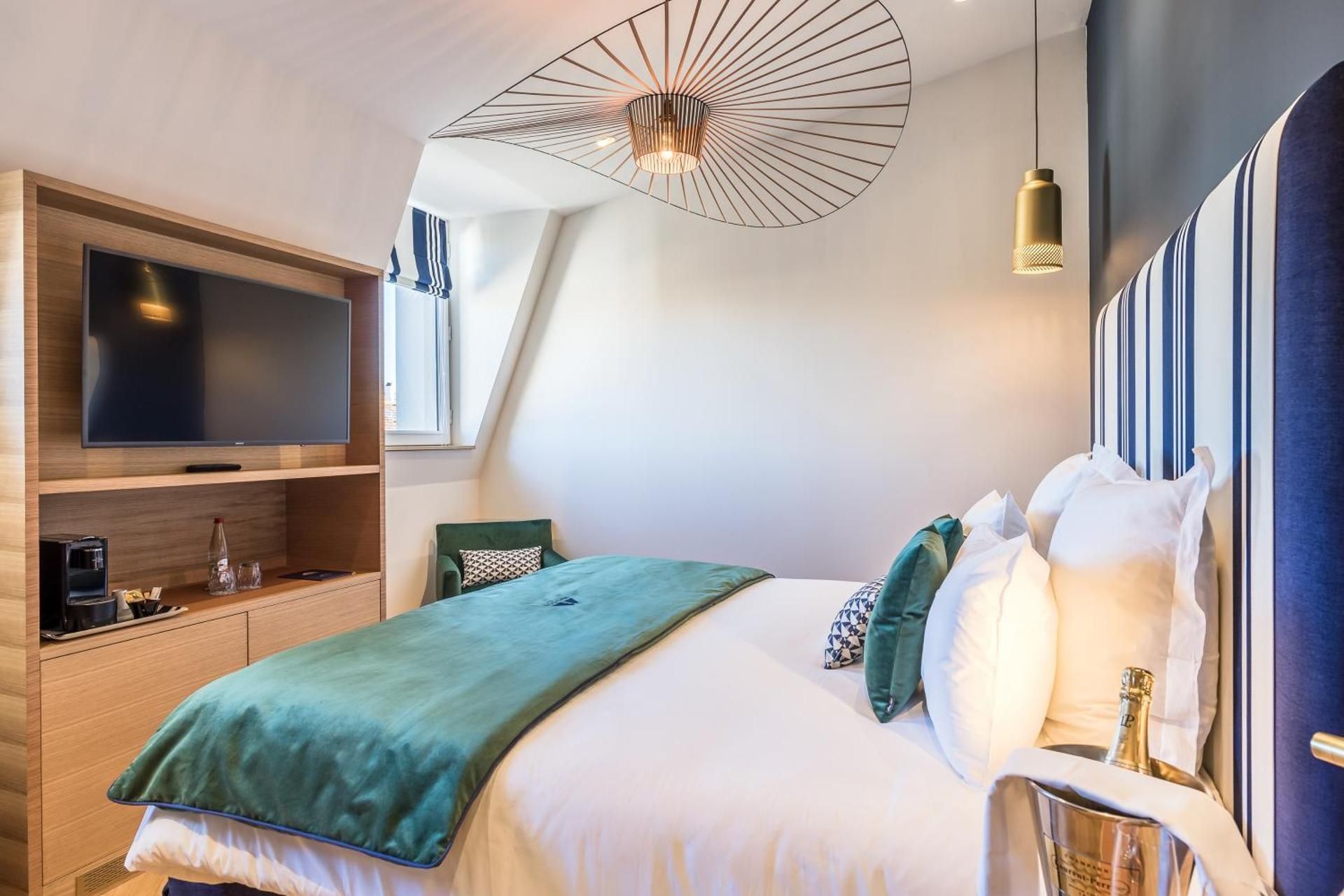 Family Double Suite with Sofa Bed