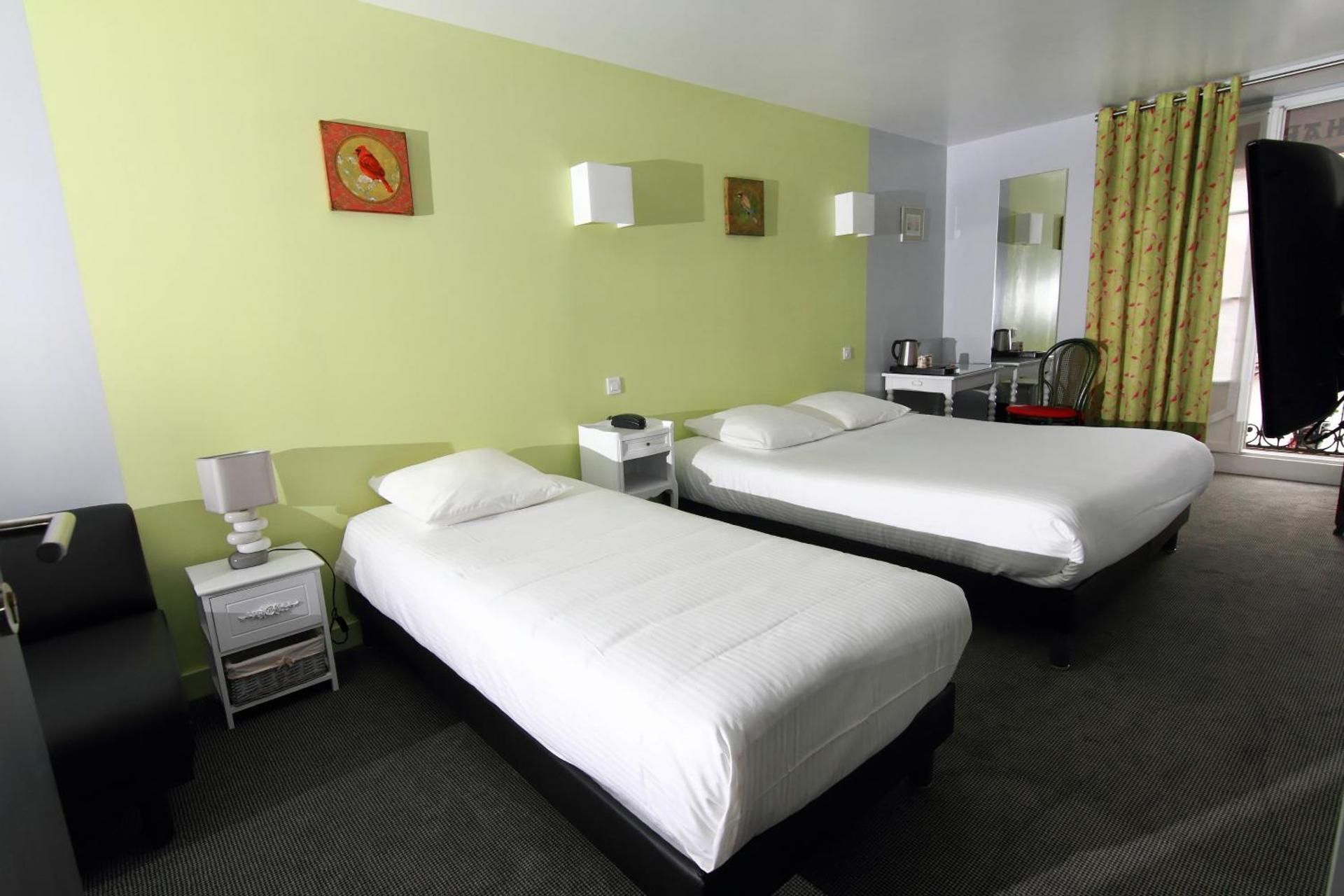 Triple Room