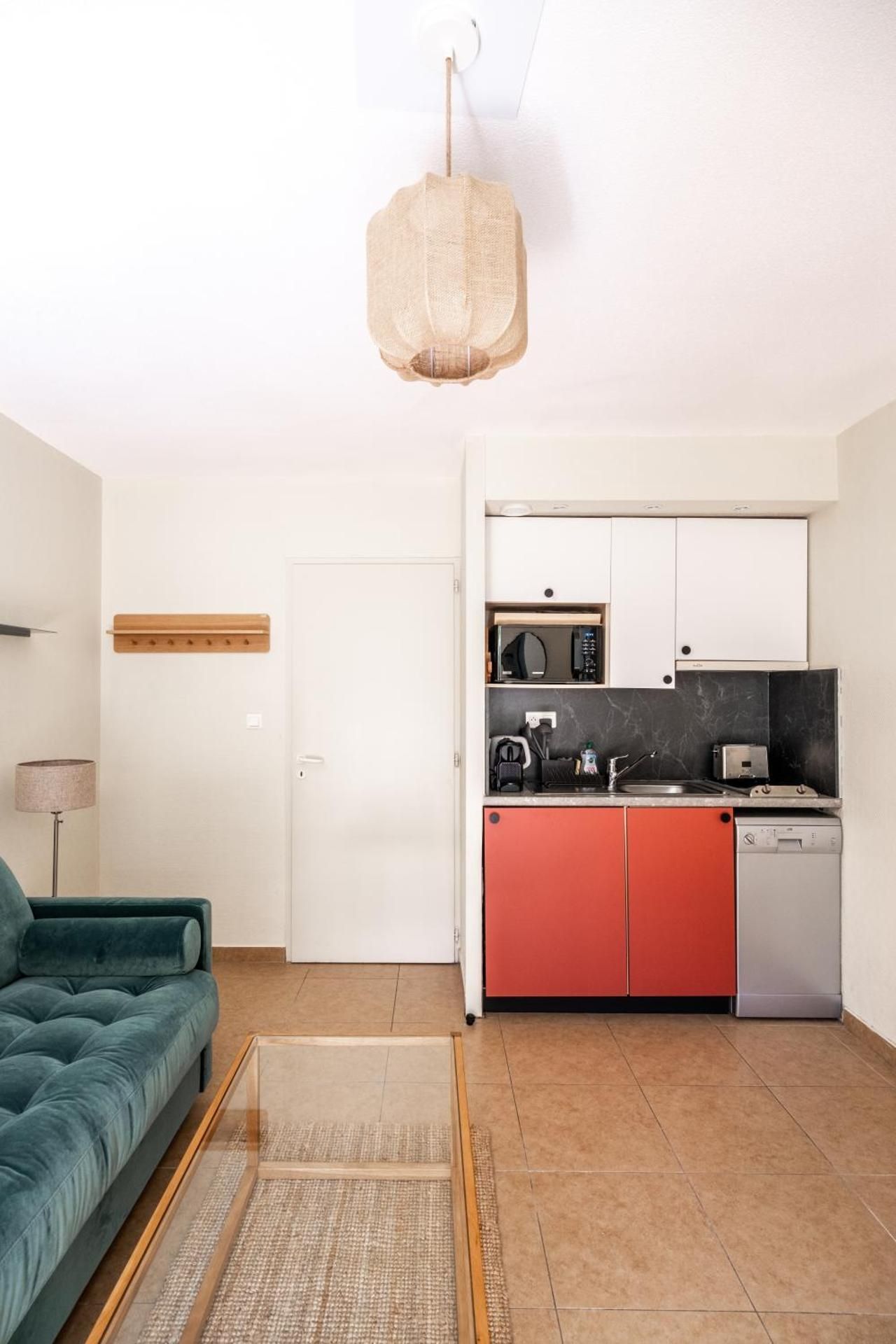 One-Bedroom Apartment with Garden