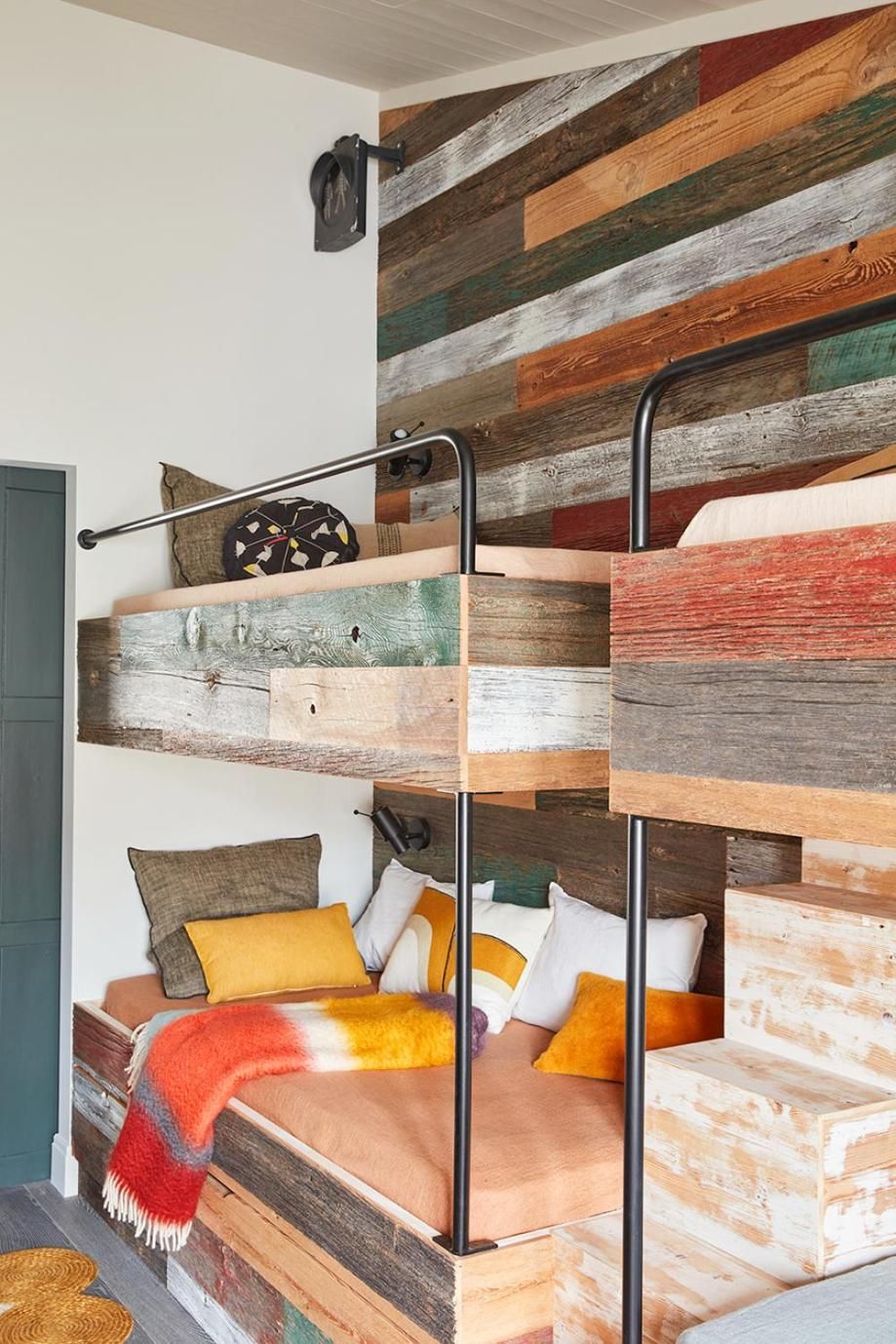 6-Bed Mixed Dormitory Room