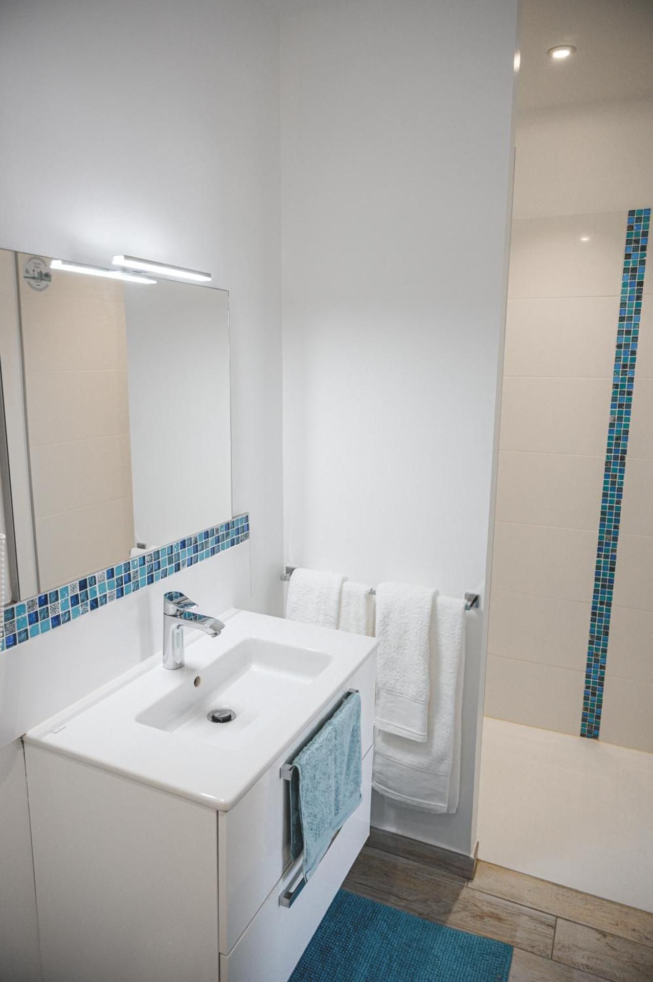 Triple Room with Terrace