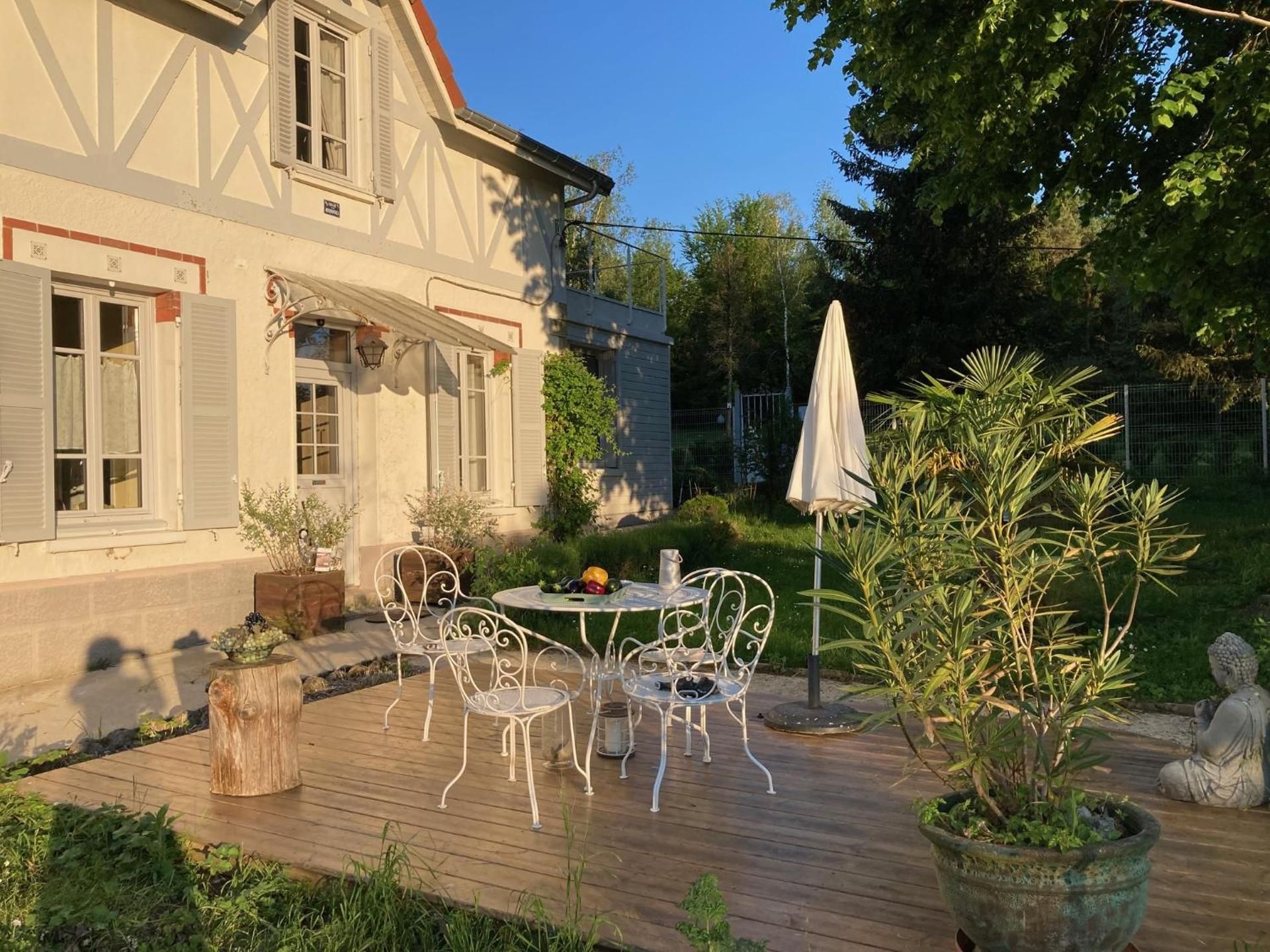 Standard Twin Room with Garden View