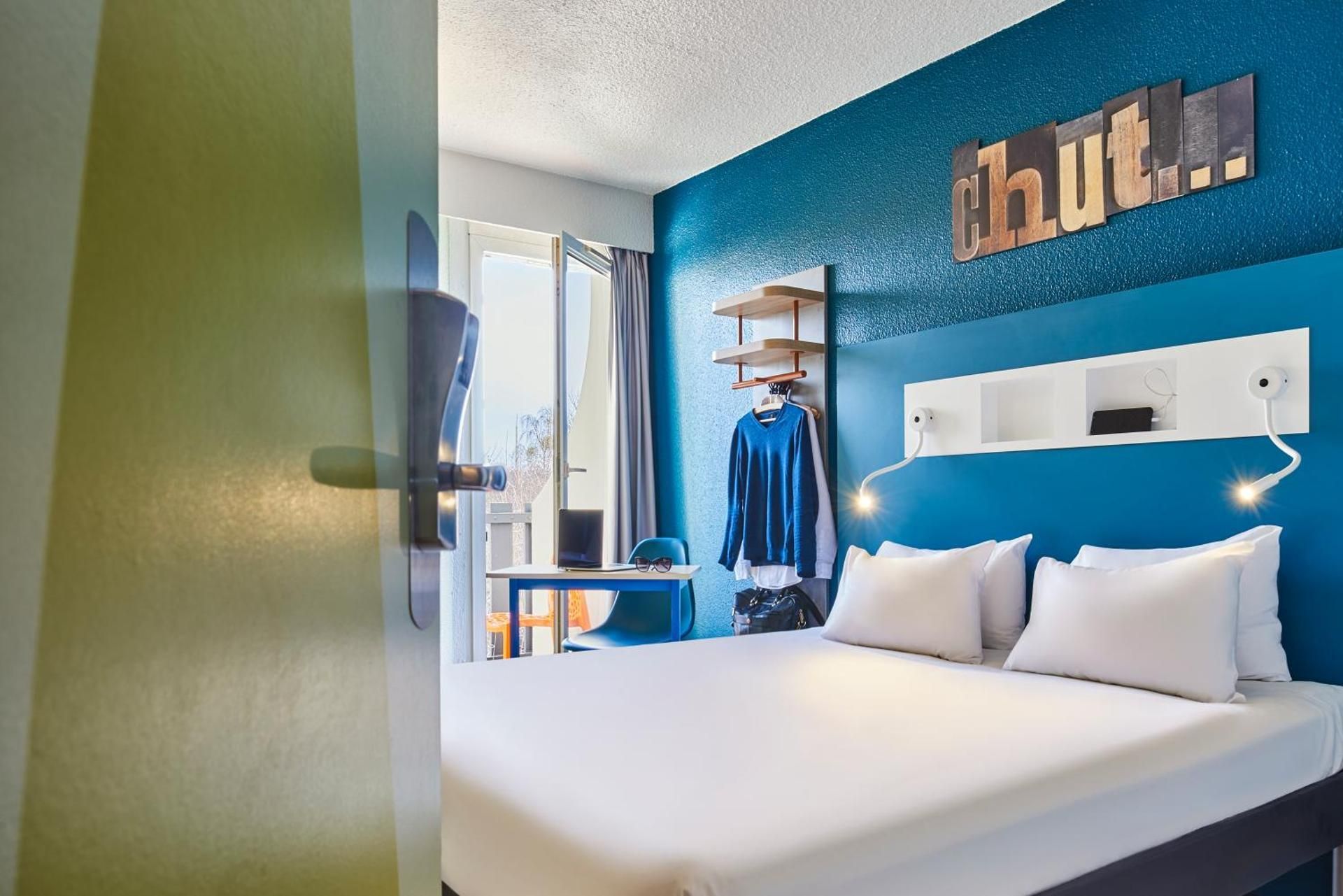 Standard Room with 1 double bed