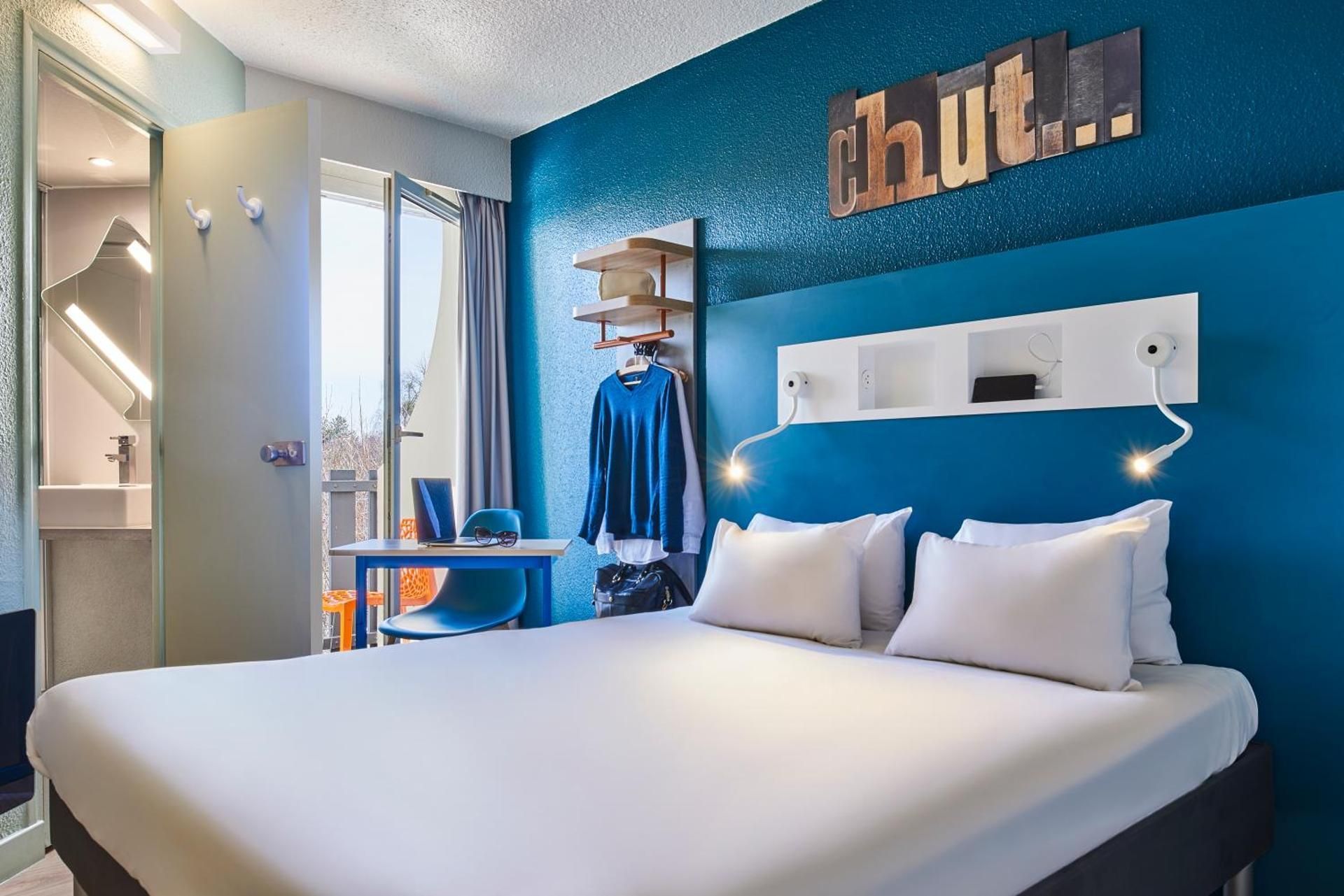 Standard Room with 1 double bed