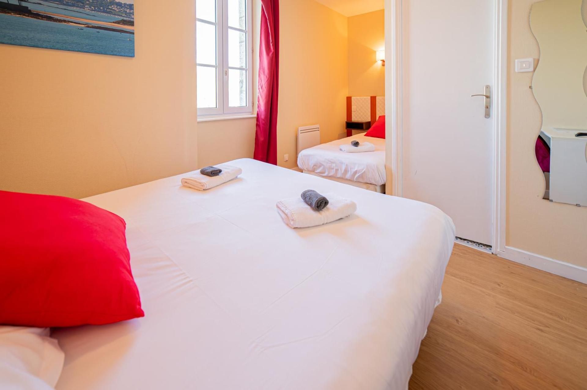 Comfort Triple Room