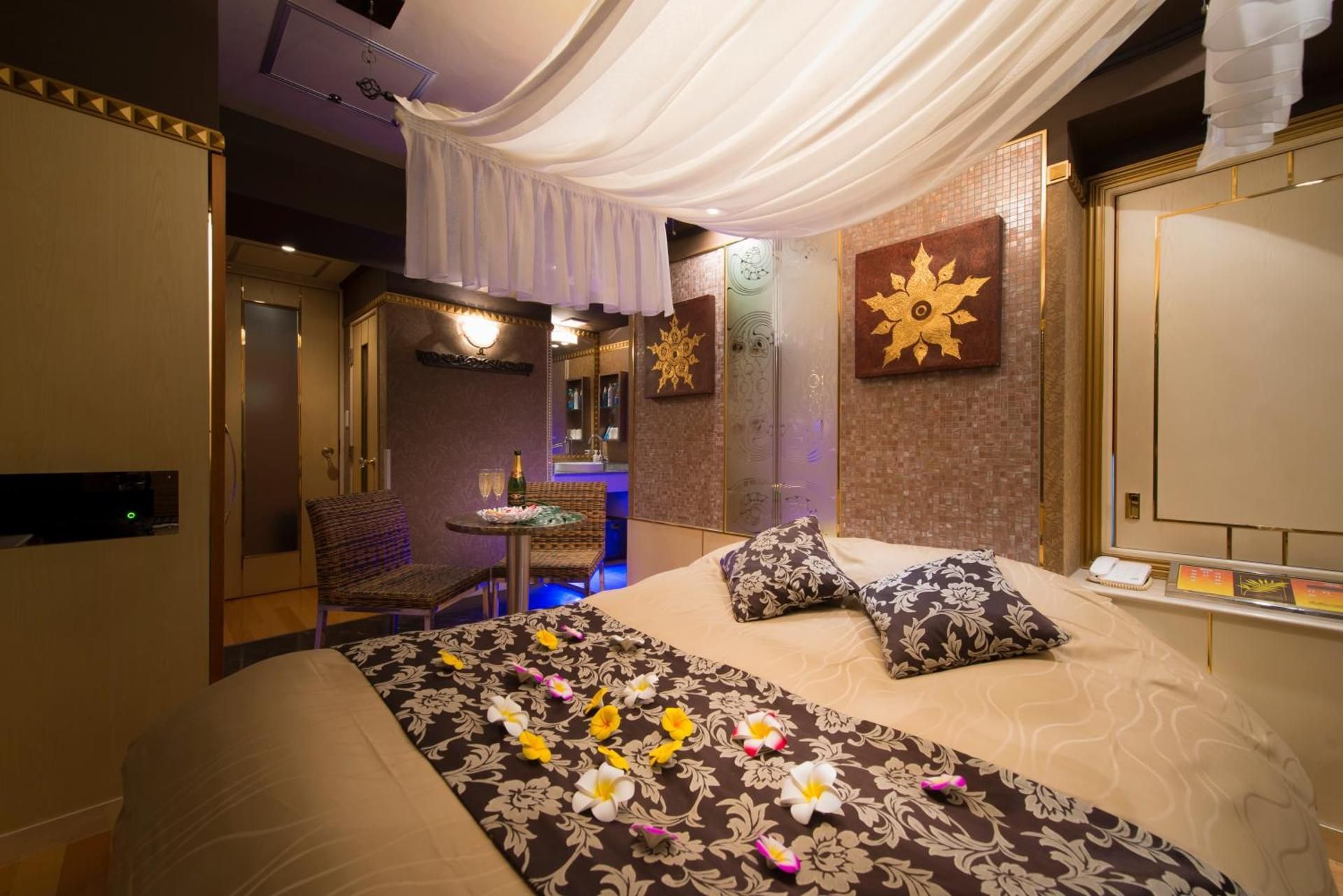 Double Room with Private Bathroom