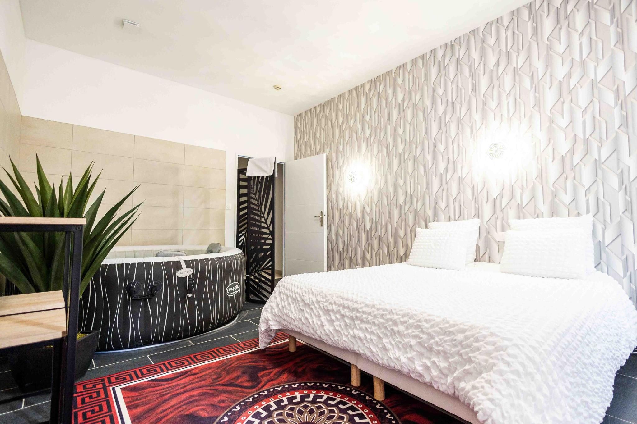Chambre 4-Double-de Luxe-Bain à remous