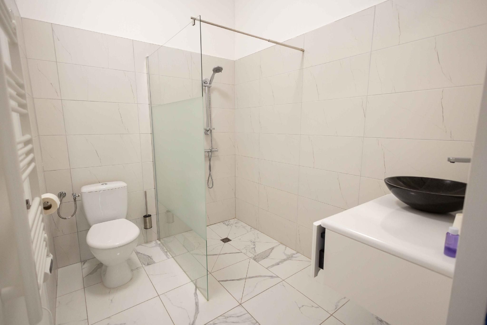 Chambre 6-King-Premium-Bain à remous