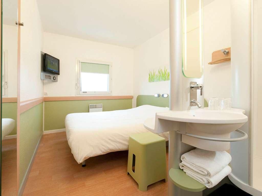 SINGLE - Room with a single bed