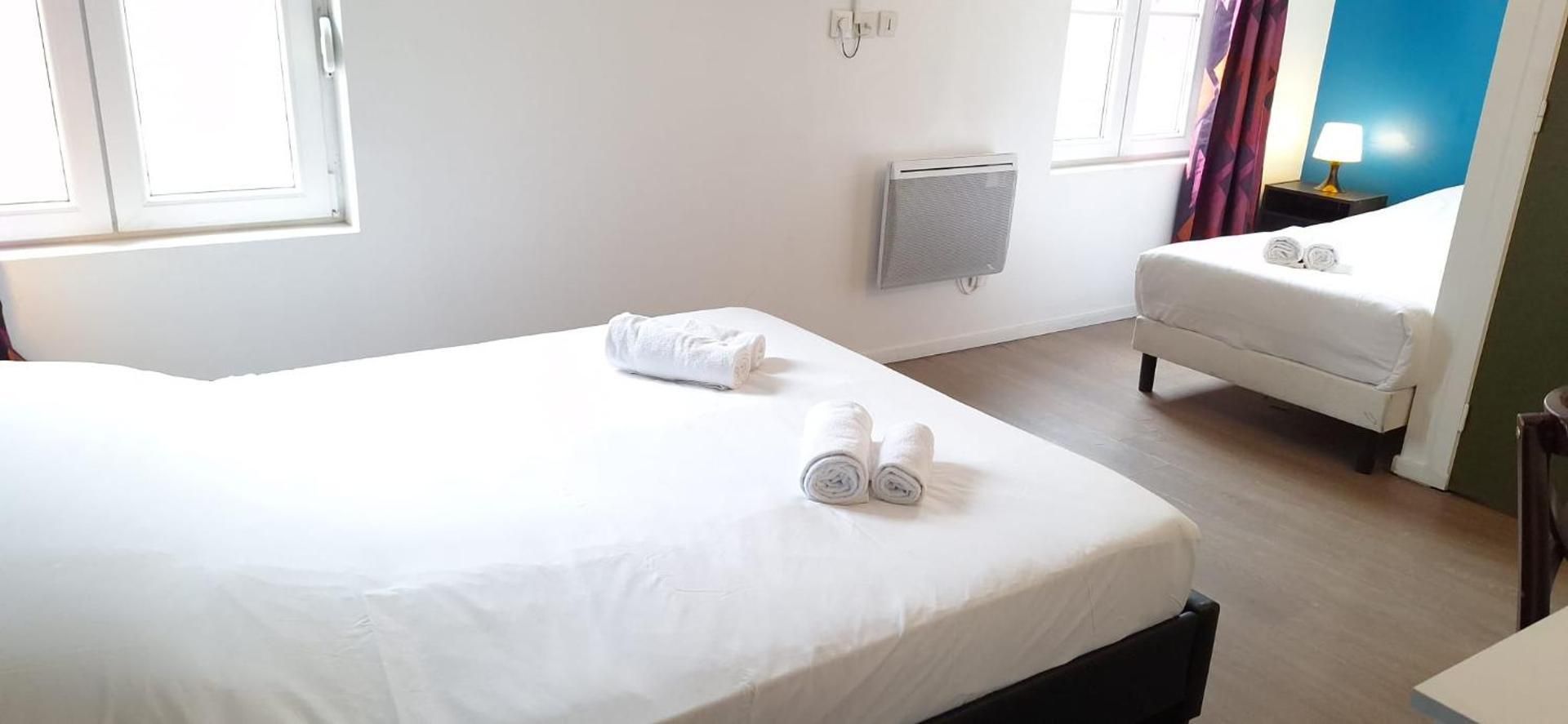 Triple Room with Private Bathroom