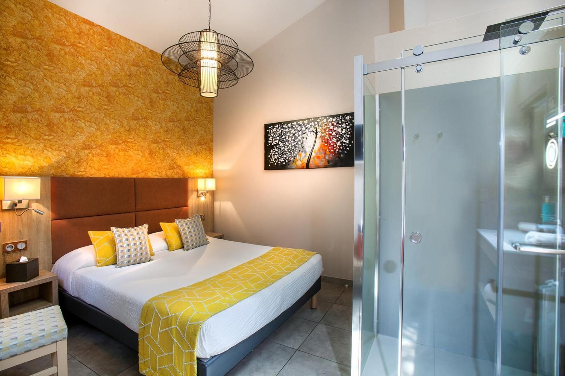 One-Bedroom Apartment with Spa Bath