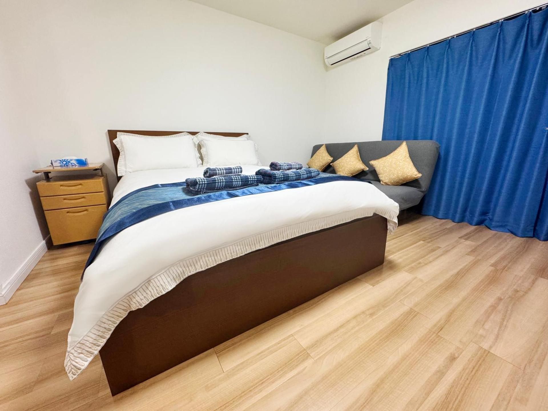 Economy Triple Room
