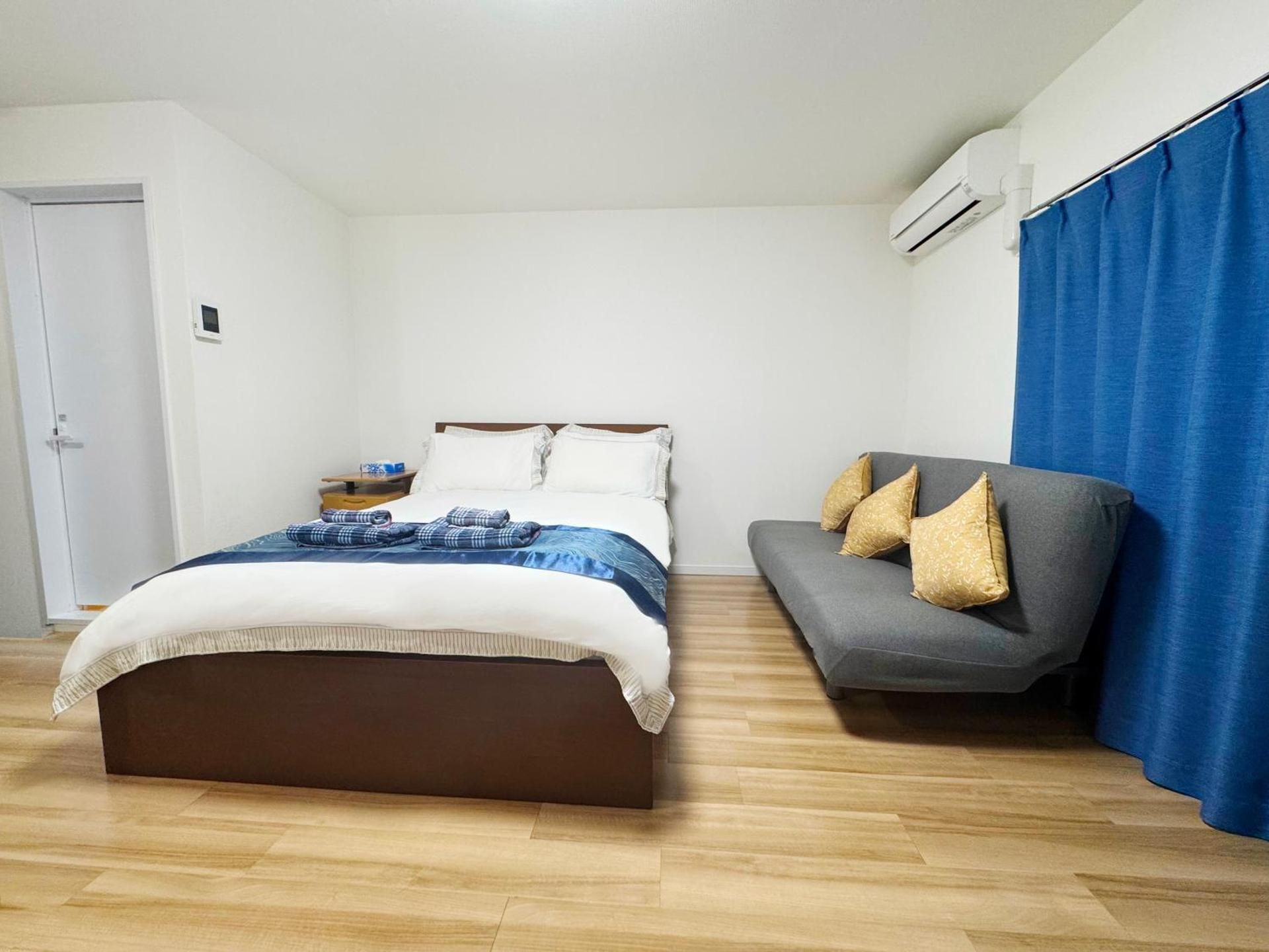 Economy Triple Room