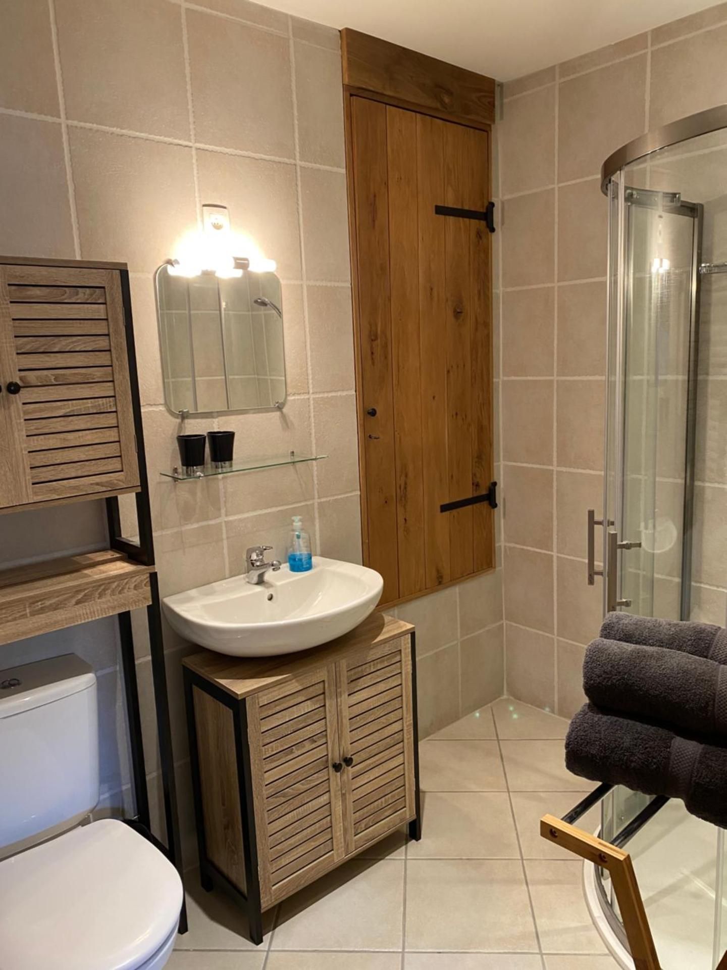 Quadruple Room with Private Bathroom