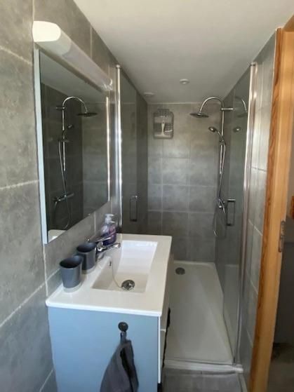 Twin Room with Private Bathroom