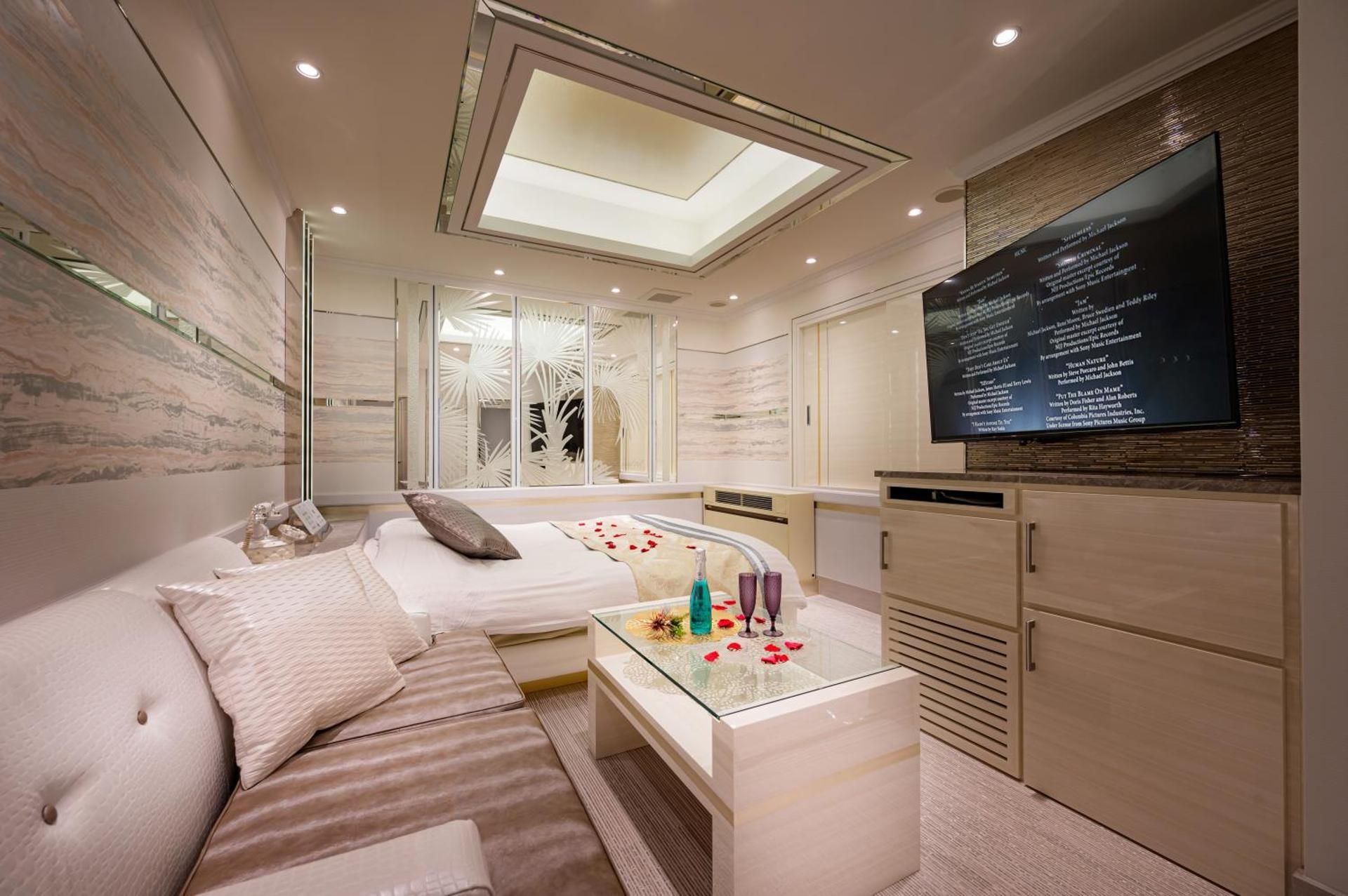 Large Double Room
