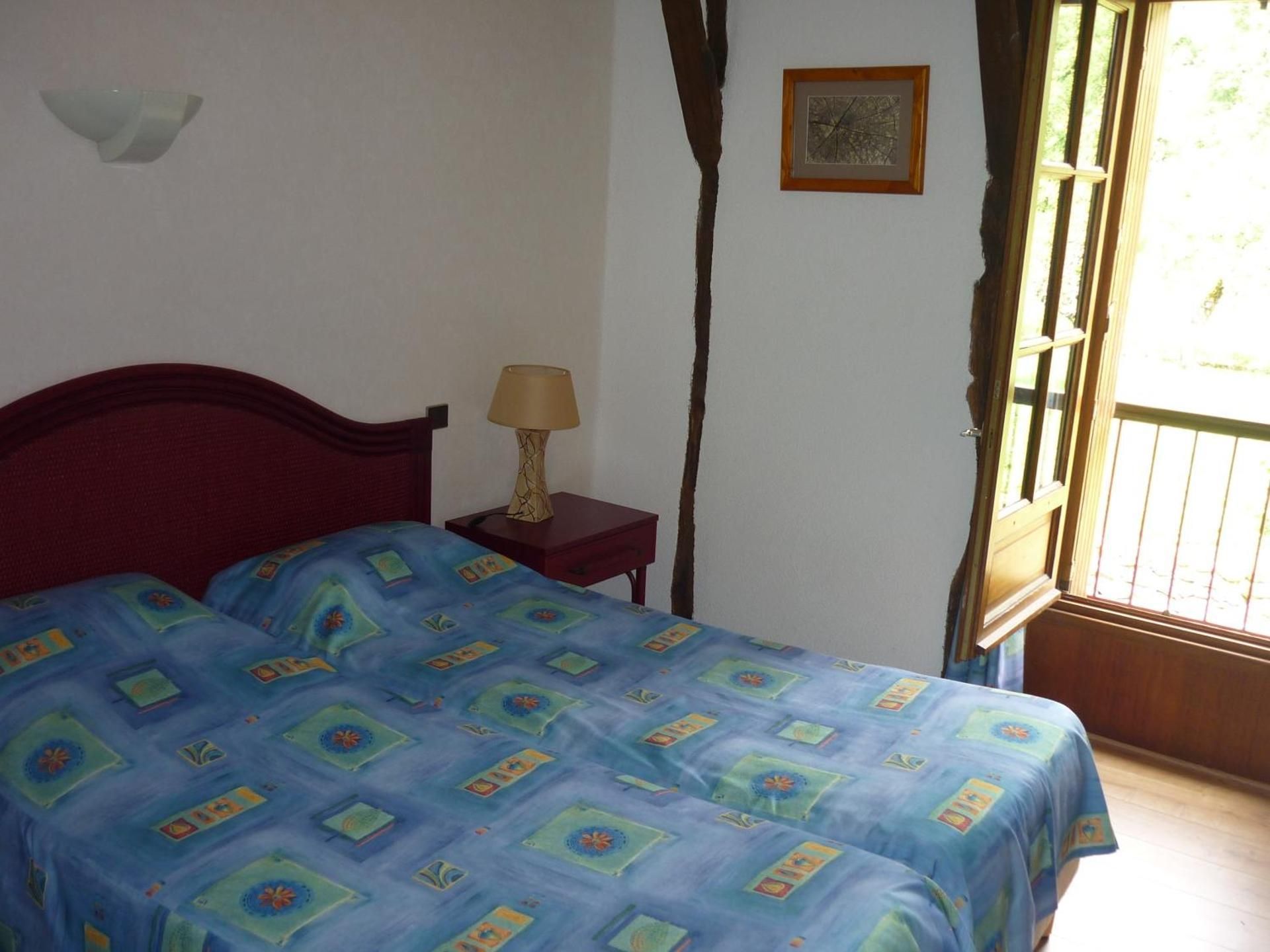 Auberge de l'Aspre Twin Room 2