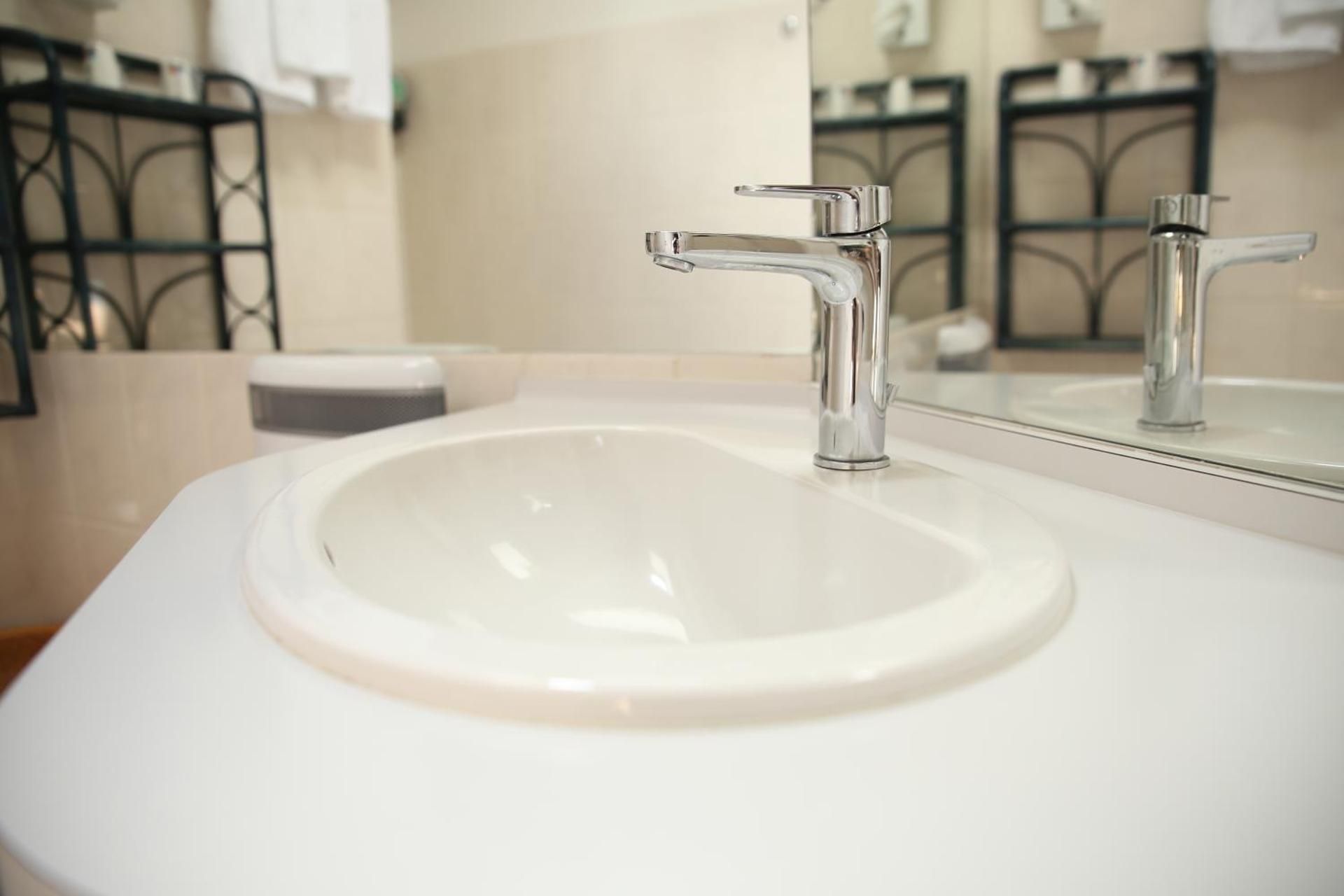 Auberge de l'Aspre Family Room