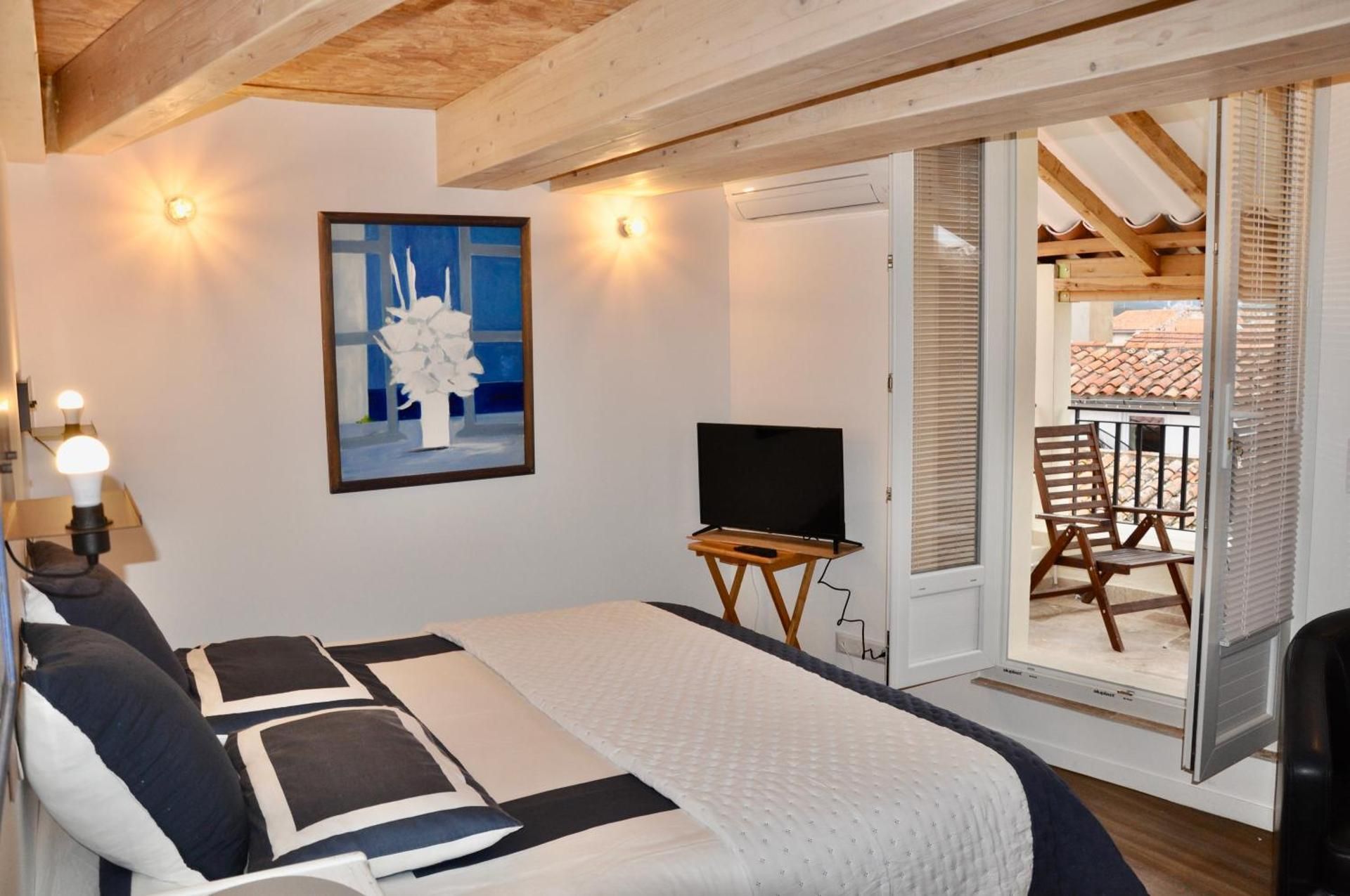 Superior Double or Twin Room with Terrace
