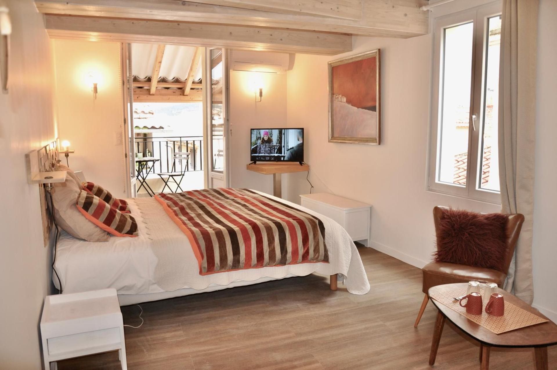 Double or Twin Room with Terrace