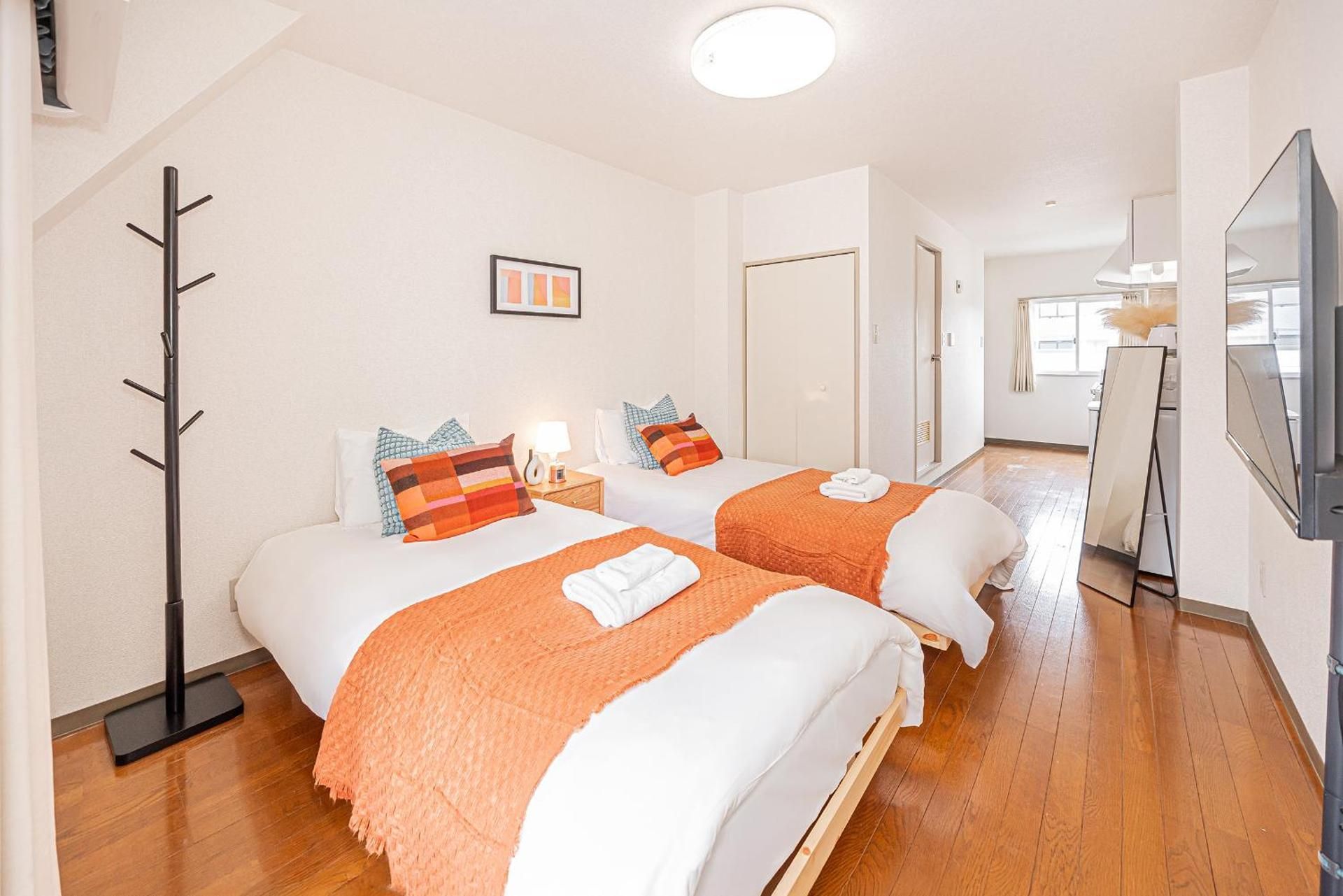 One-Bedroom Apartment with Balcony