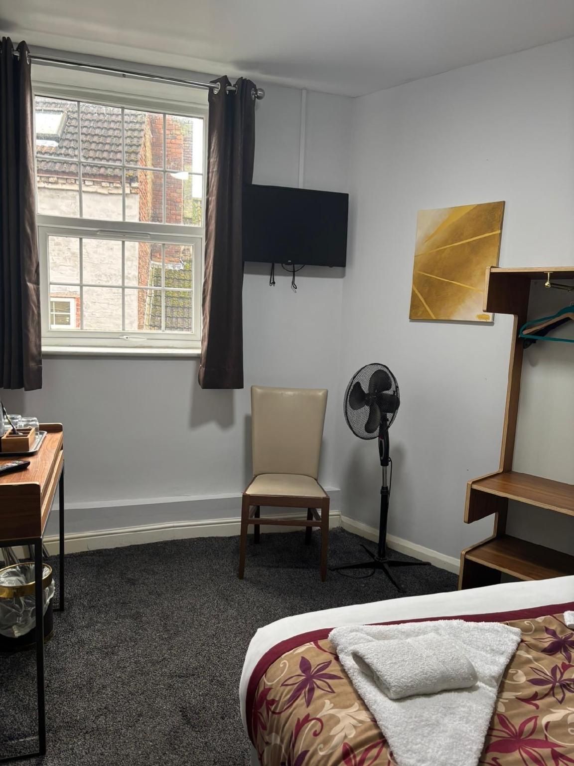 White Hart Hotel King Room 3