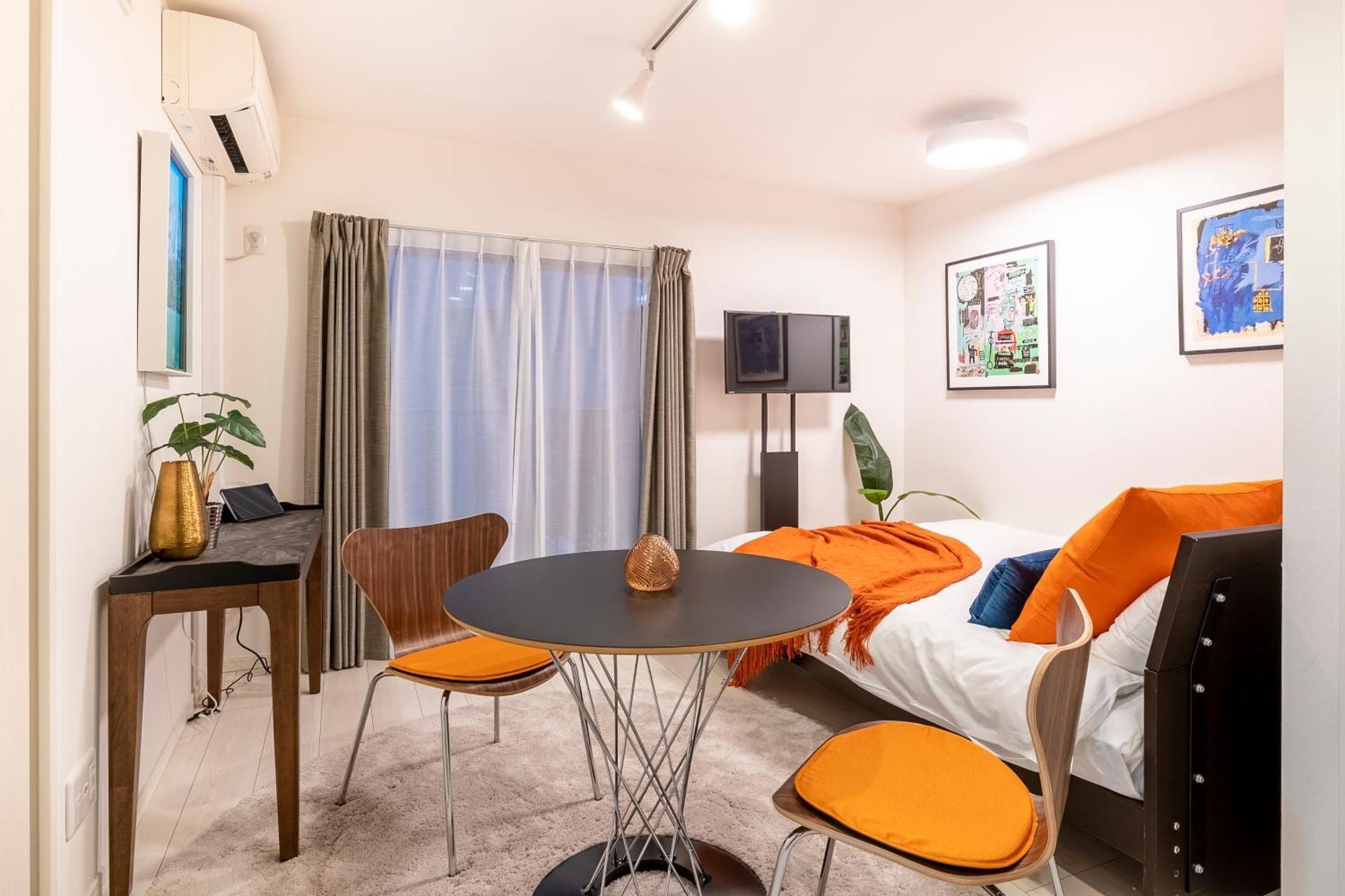 Room 403