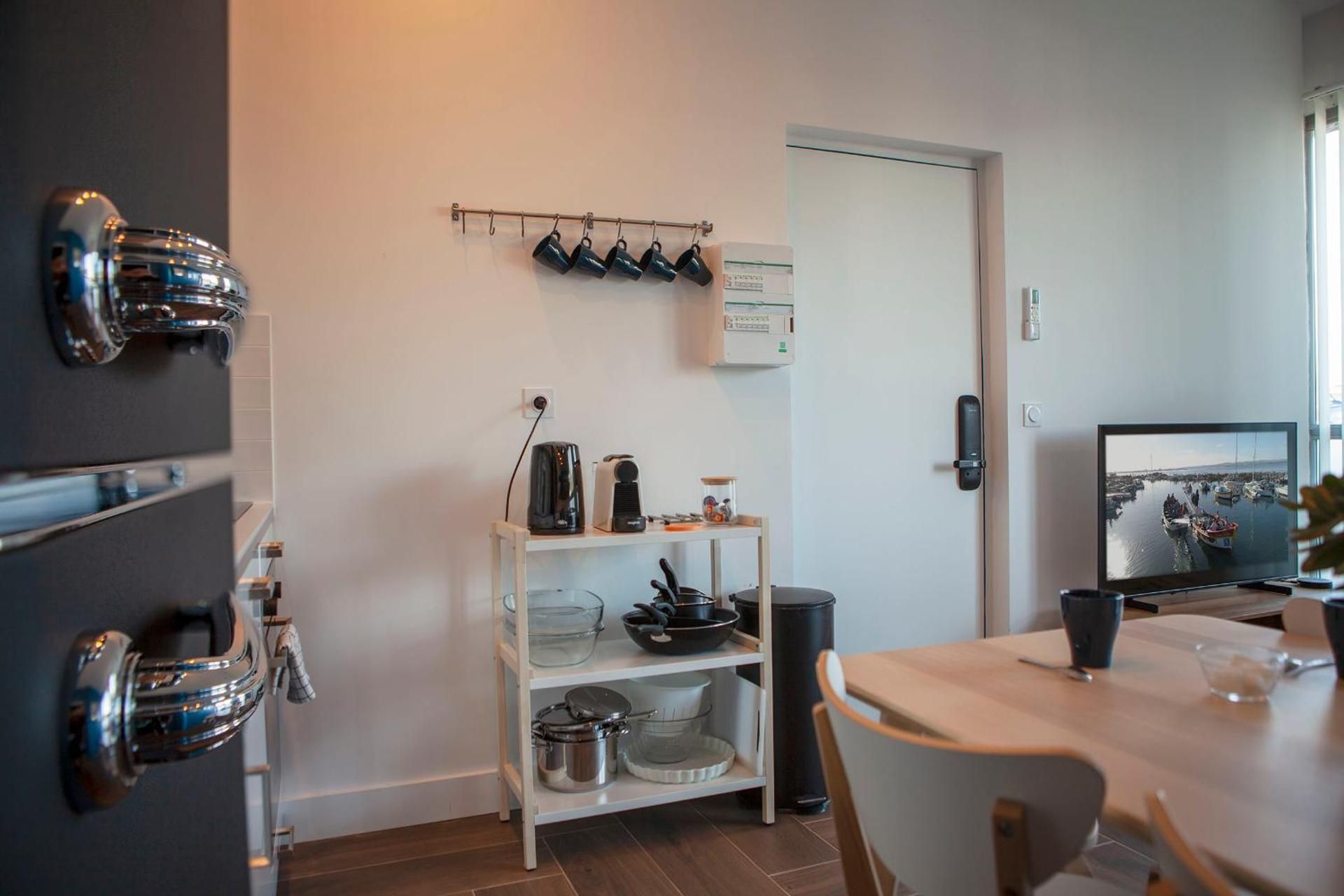 Five to Sete Apartment 3