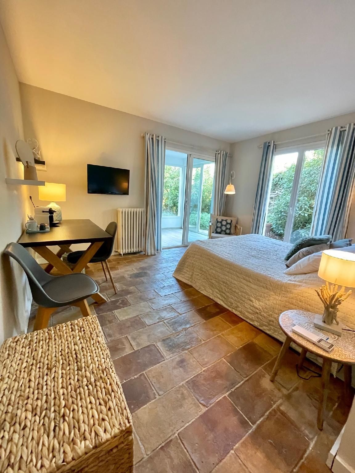 Double-Salle de bain-Vue sur Jardin