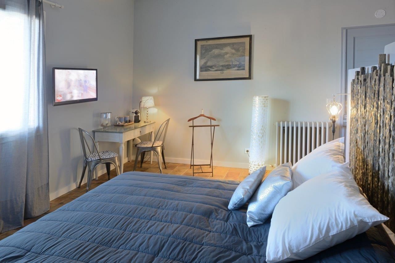 La Singulière Bassin de Thau-Double-Vue sur Jardin-Salle de bain