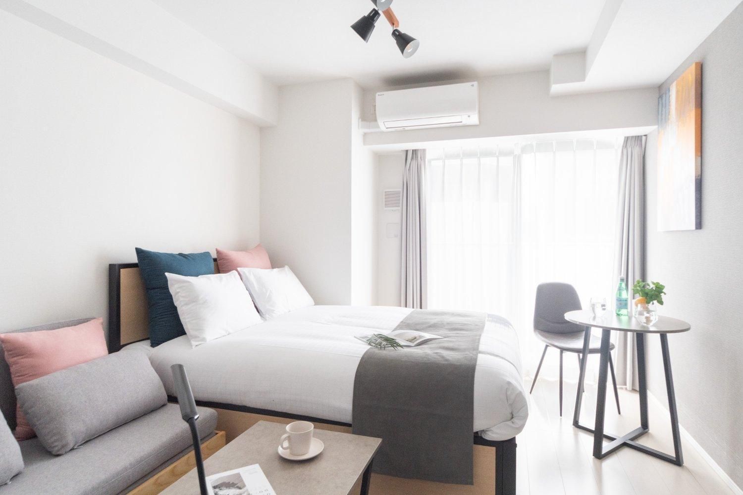 Room B04