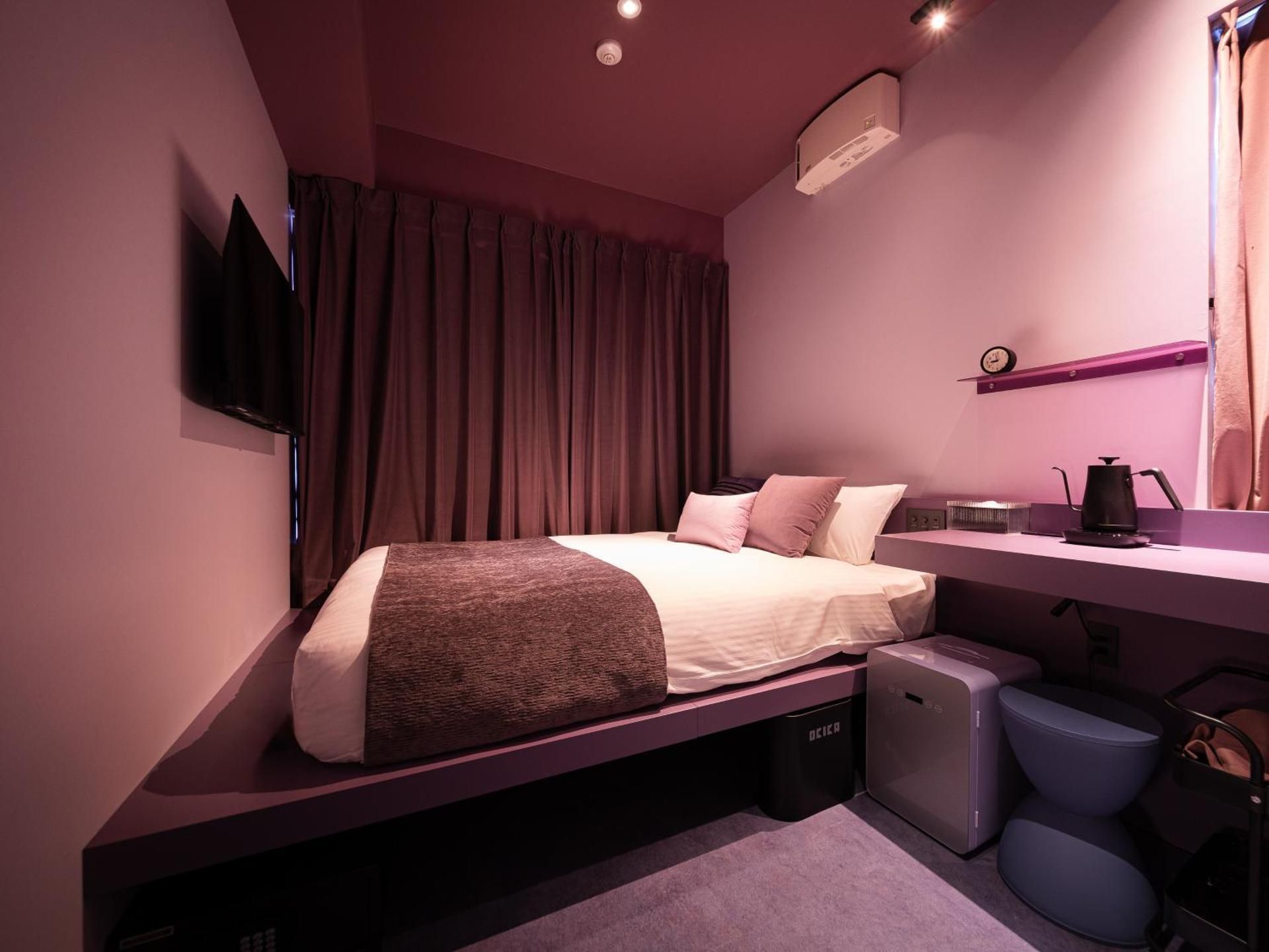 Double Room Purple with Shared Bathroom