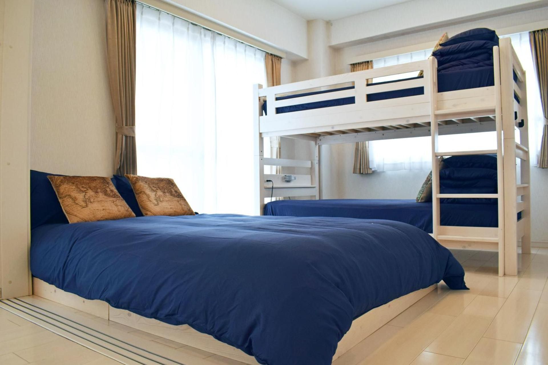 Deluxe Family Room