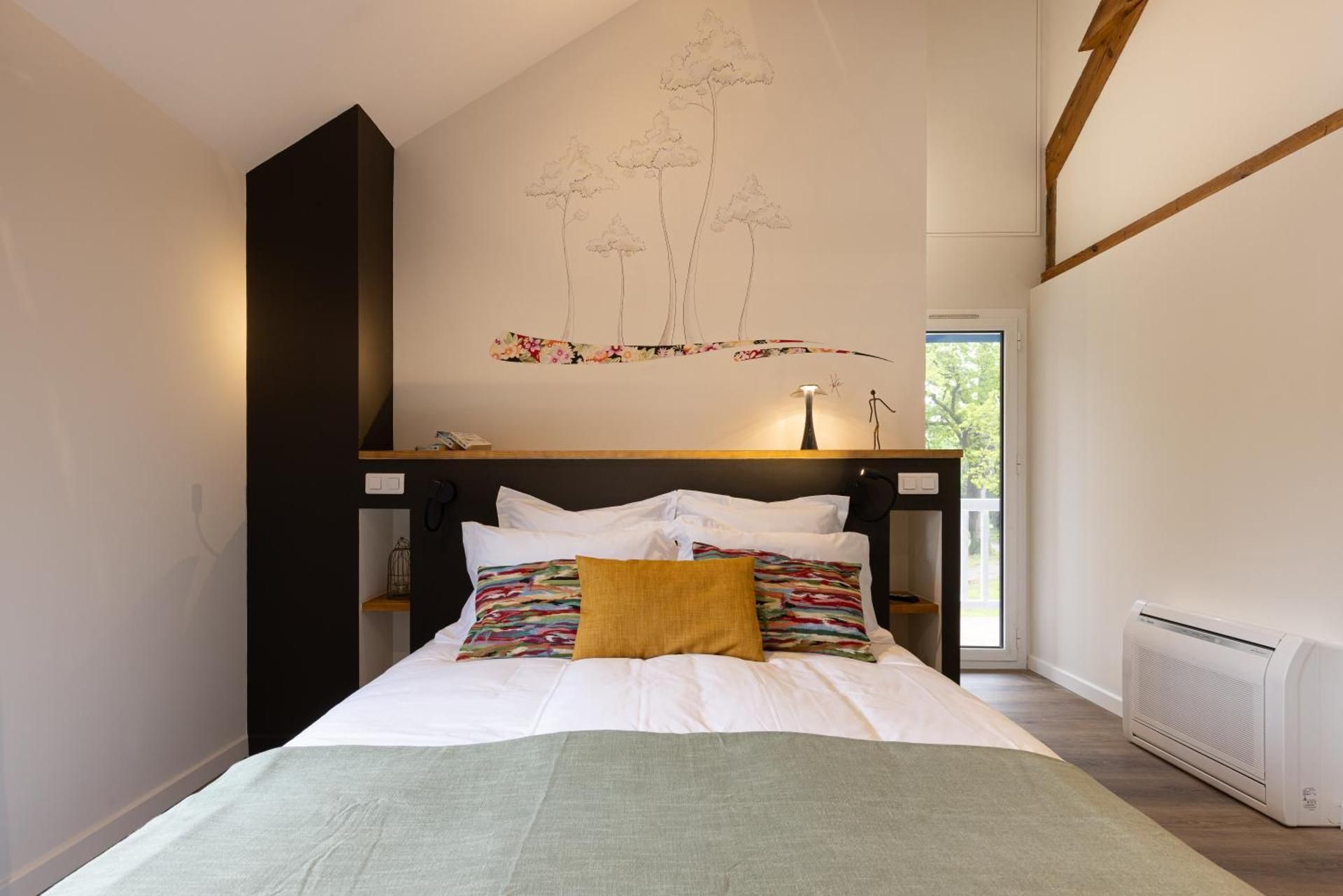 Deluxe Double or Twin Room with Pool View
