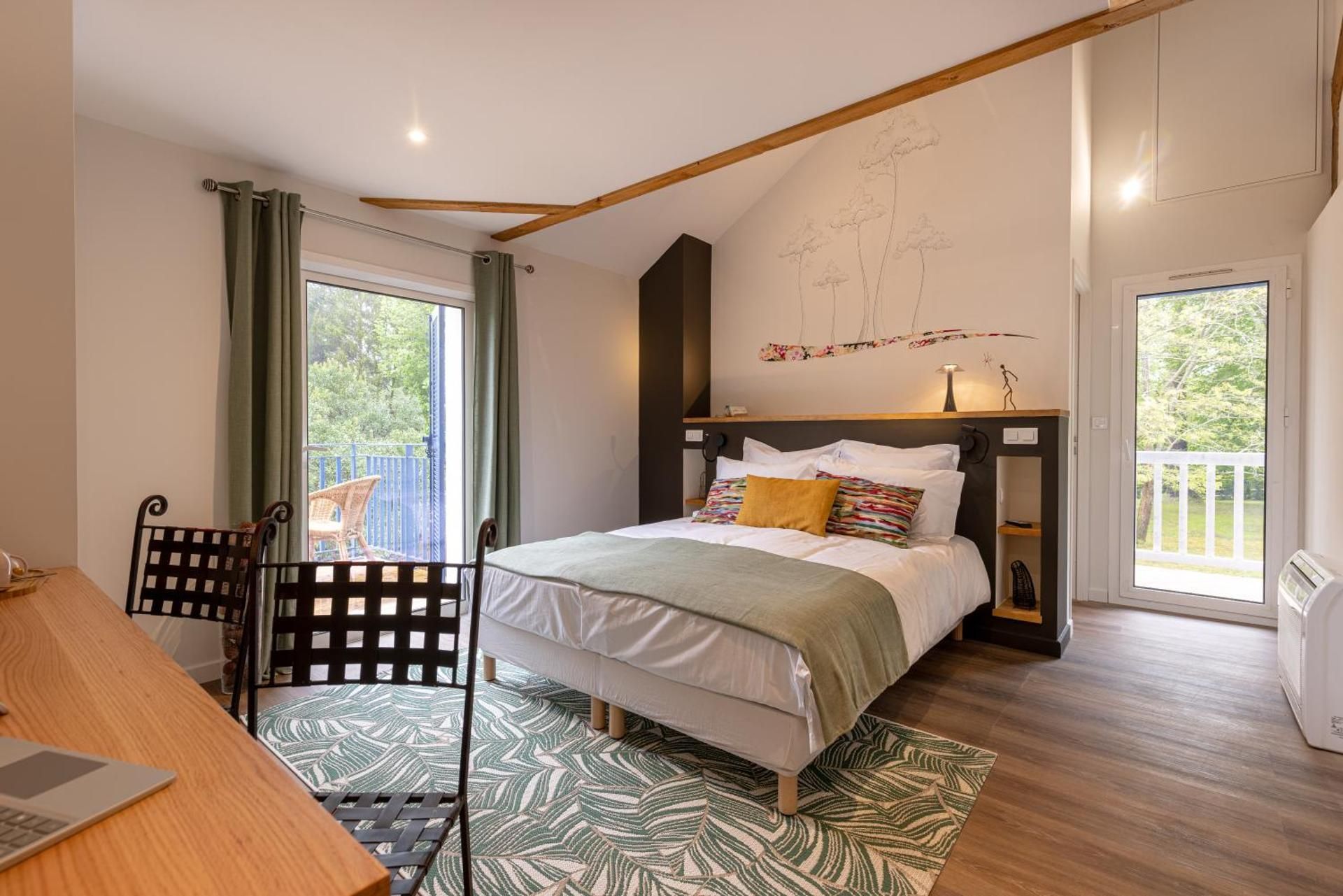 Deluxe Double or Twin Room with Pool View